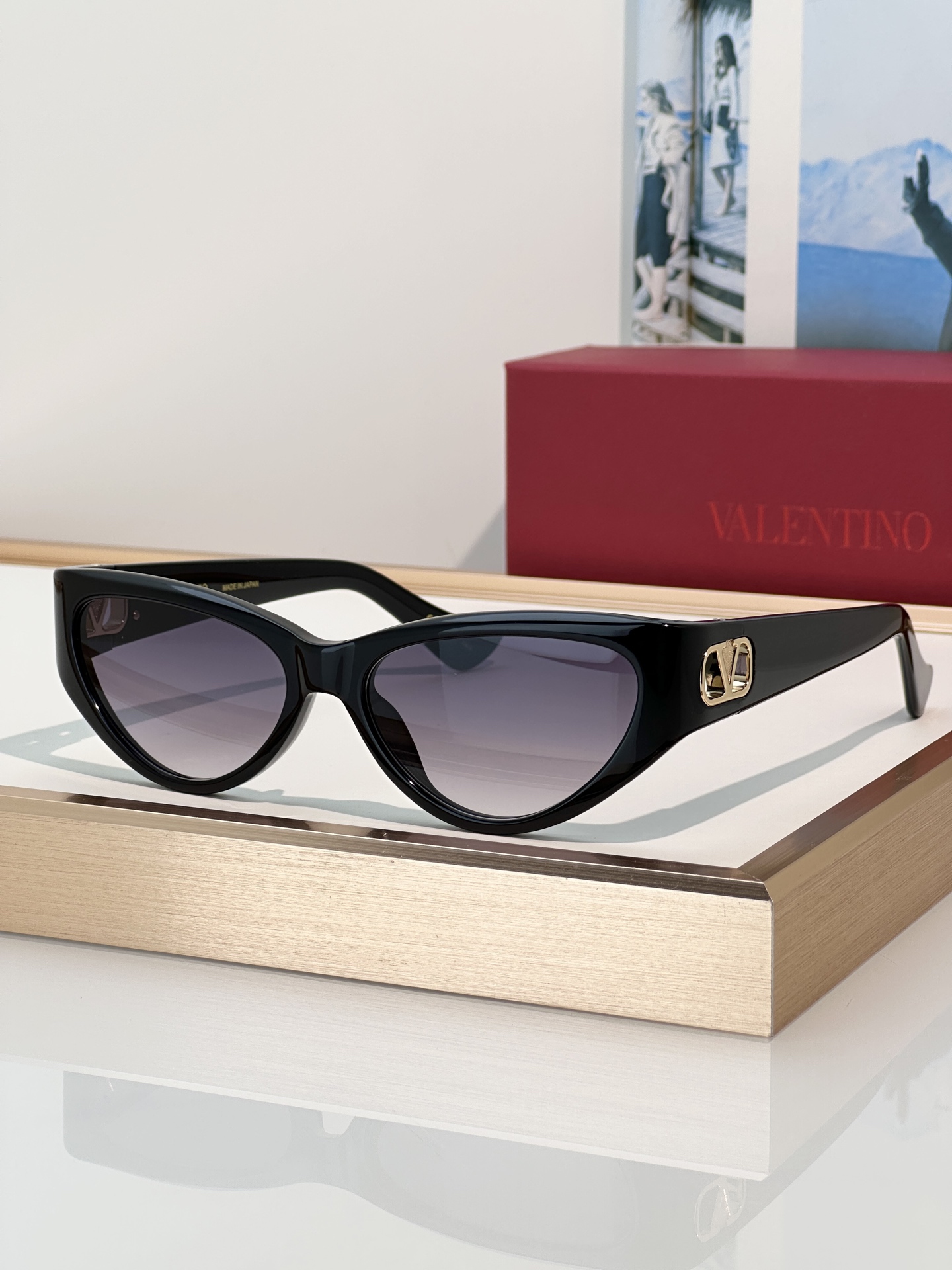 Designer Sunglasses VG0014SA
