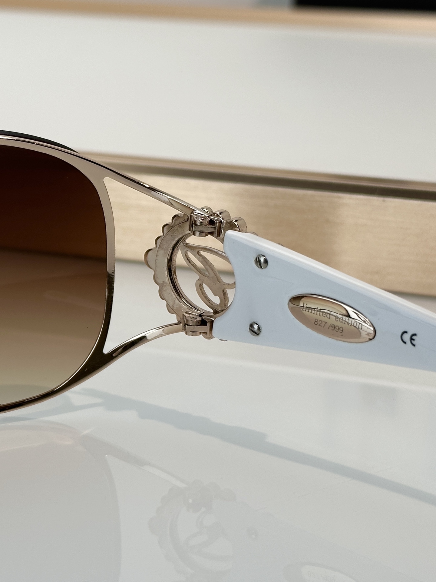 Designer Sunglasses SCH863S
