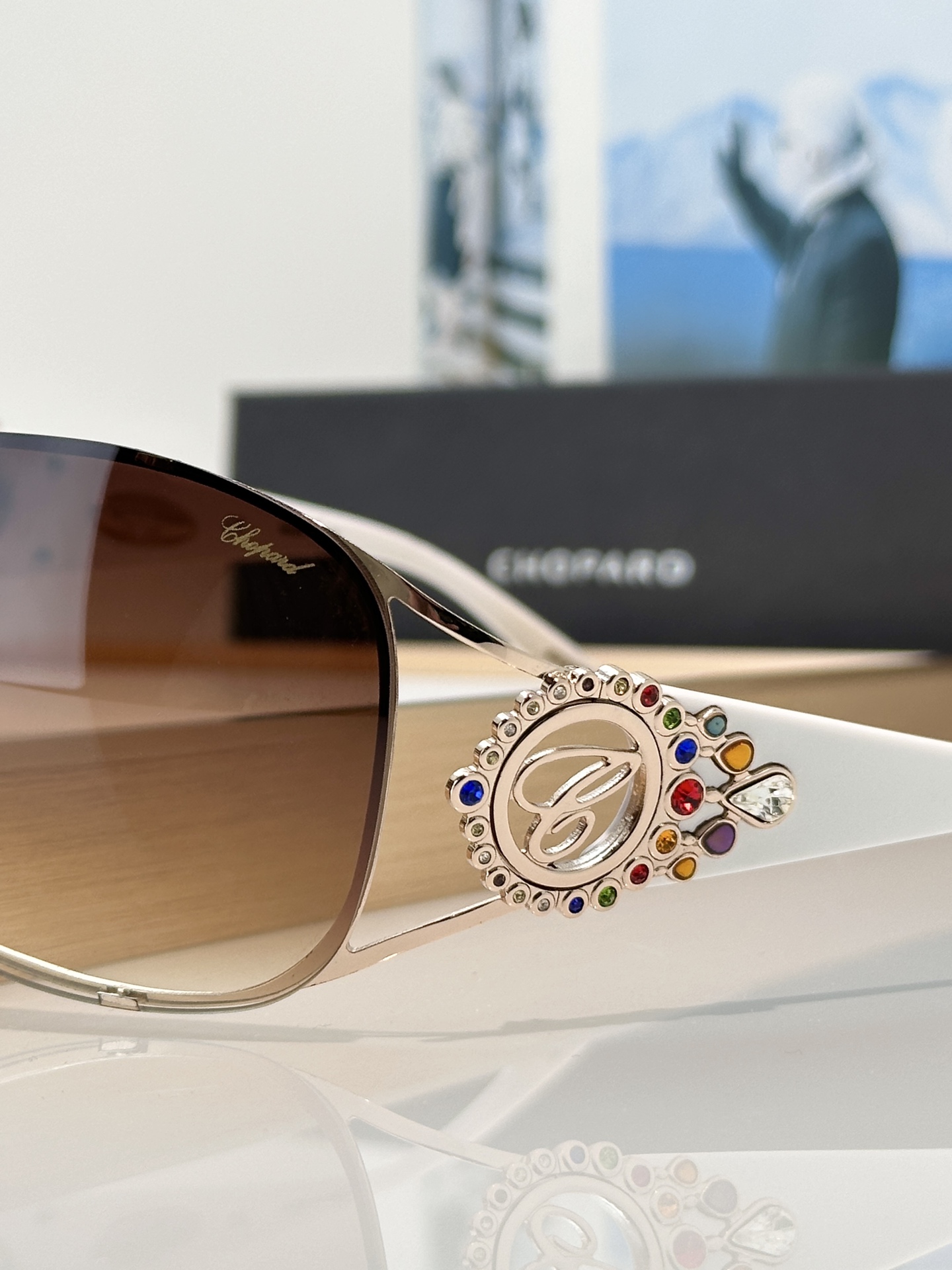 Designer Sunglasses SCH863S