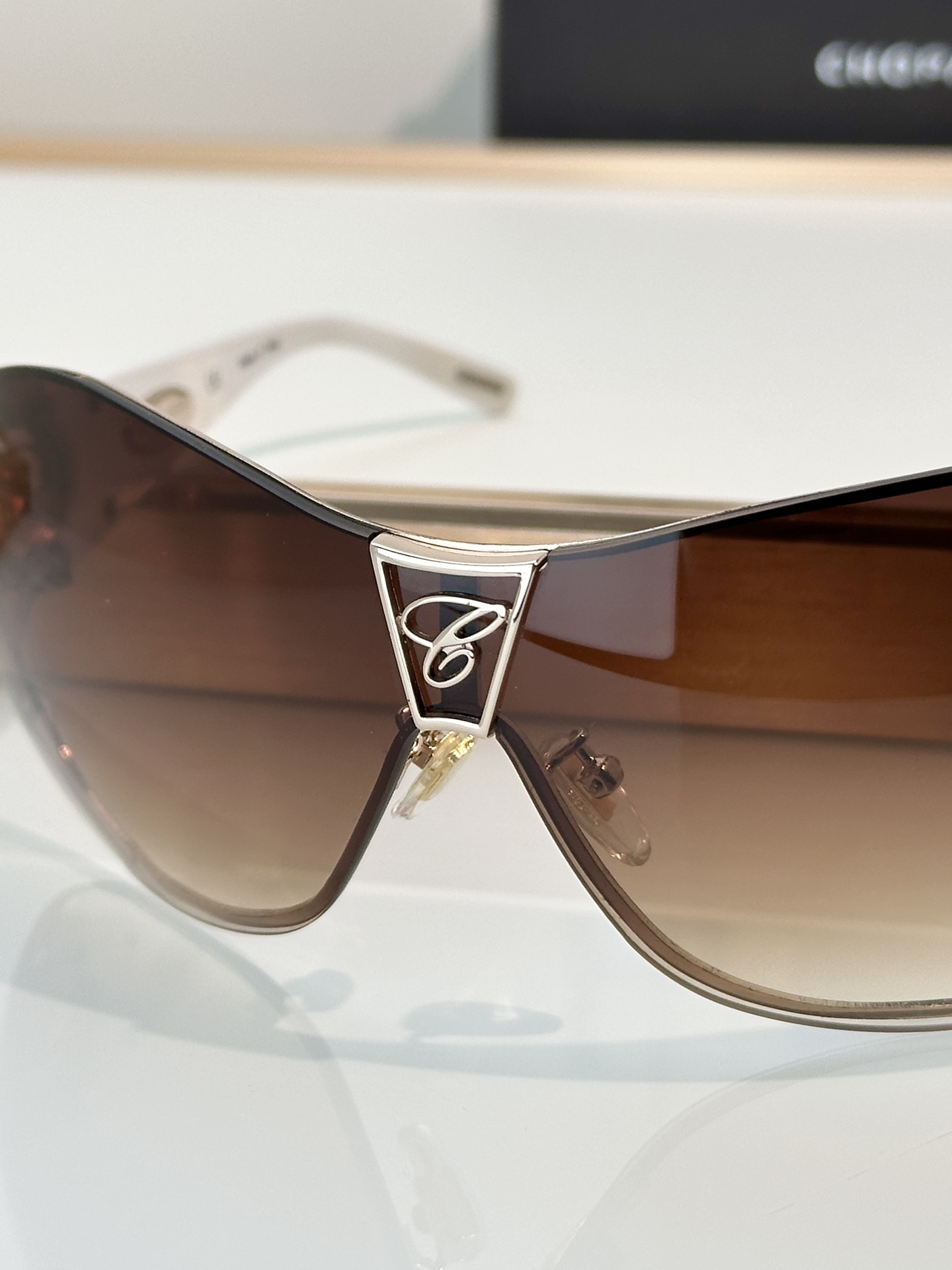 Designer Sunglasses SCH863S