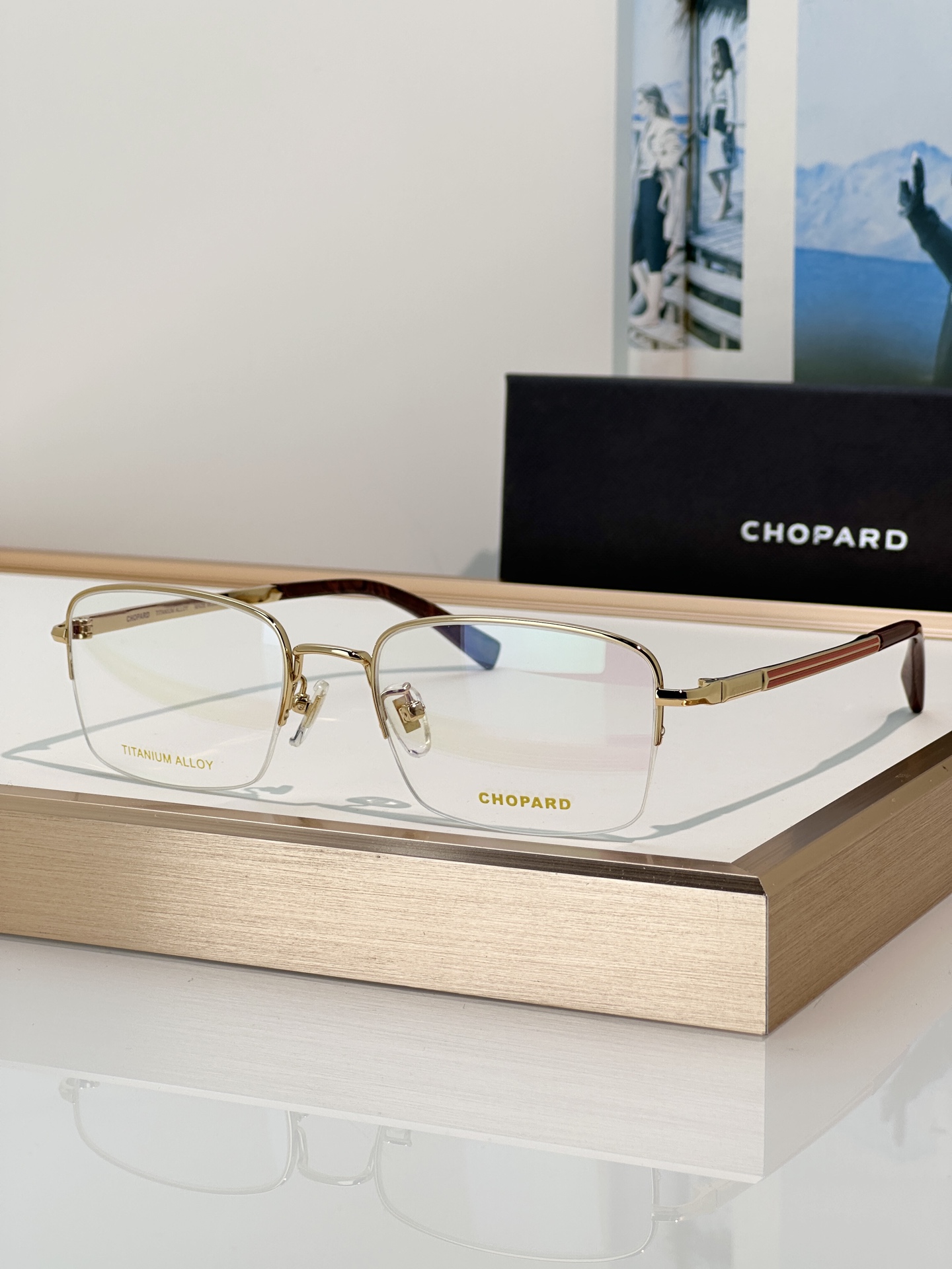 Designer Sunglasses VCHM62J