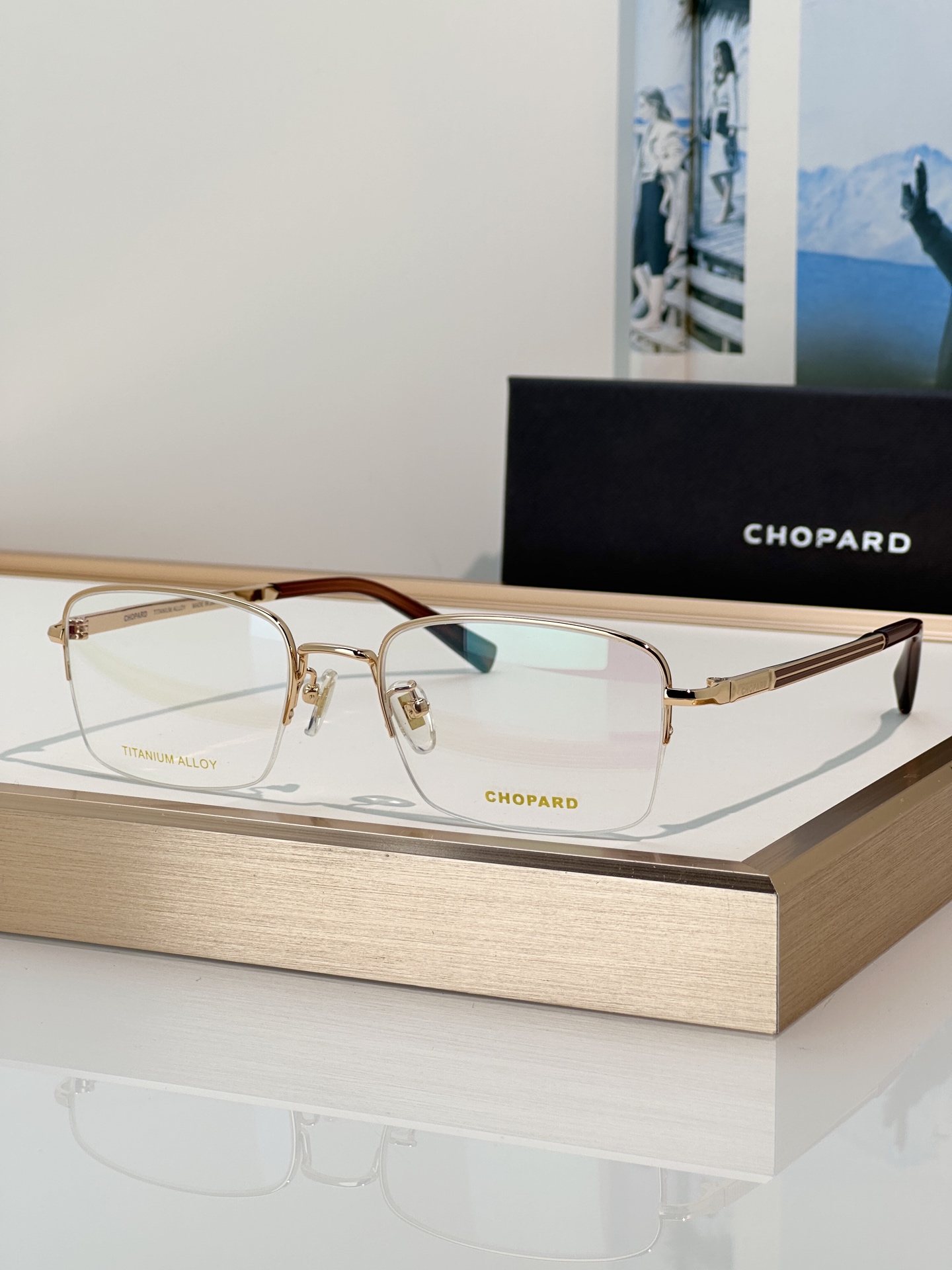 Designer Sunglasses VCHM62J