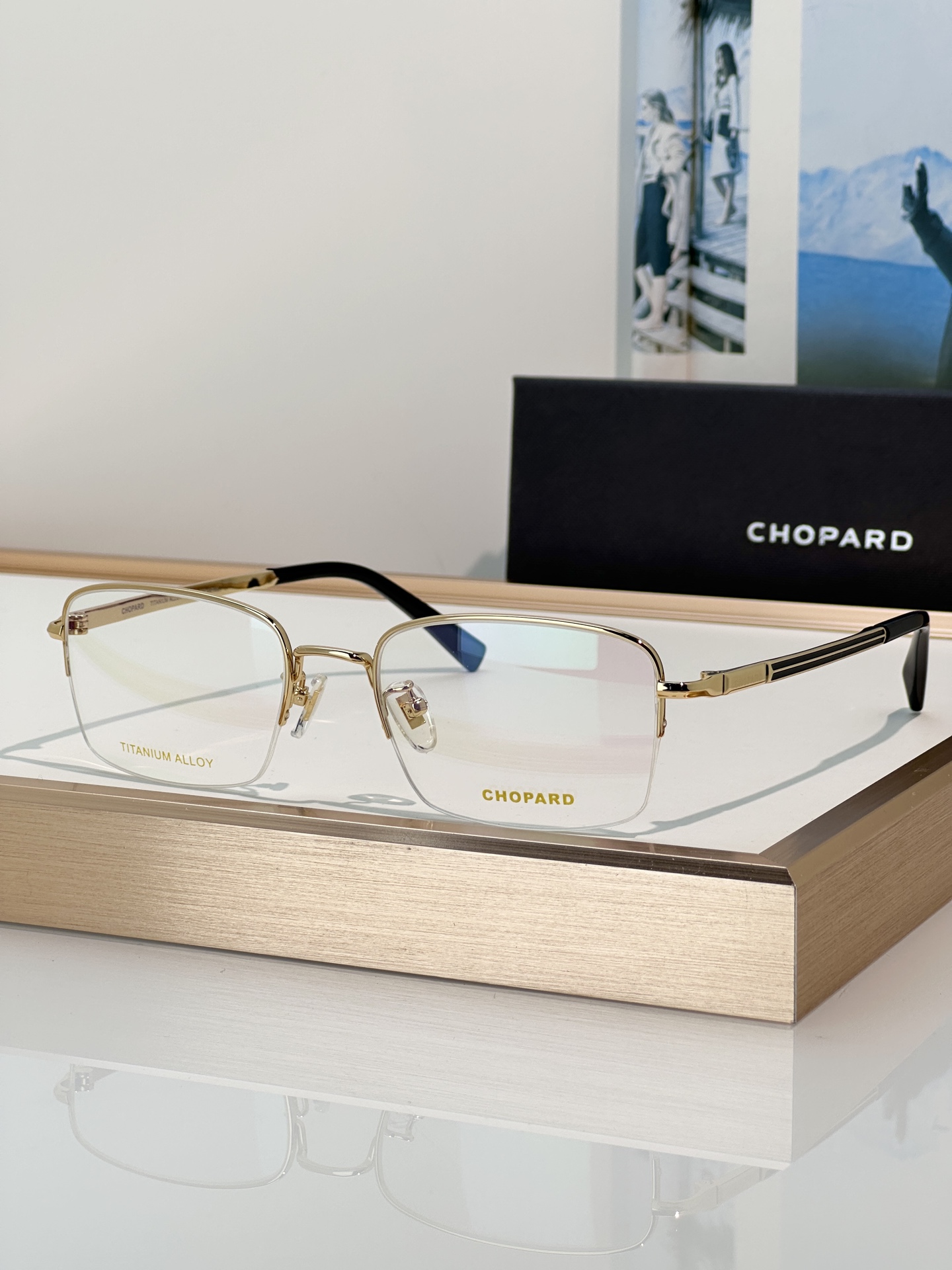 Designer Sunglasses VCHM62J