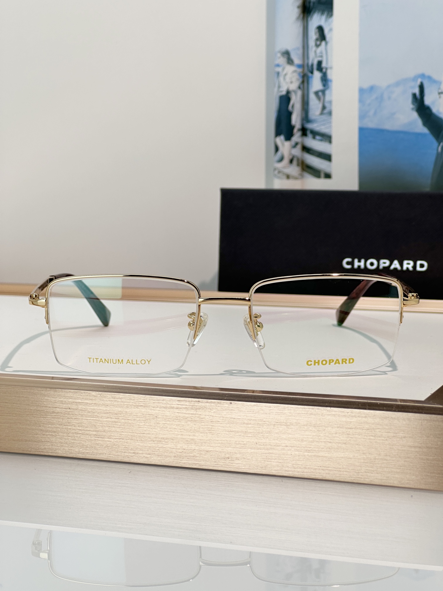 Designer Sunglasses VCHM25J