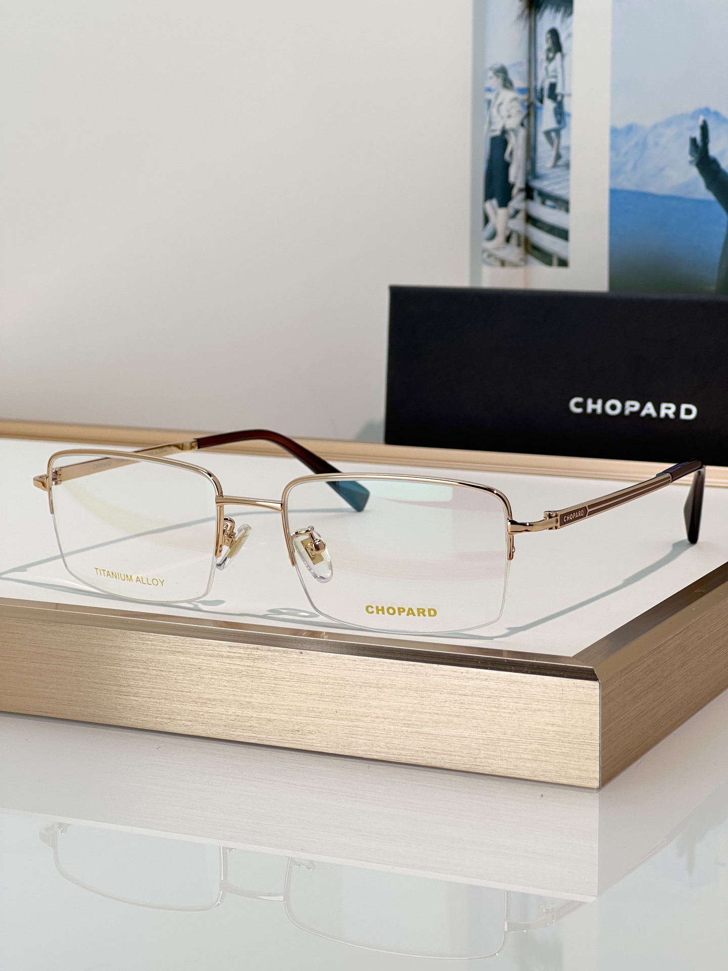 Designer Sunglasses VCHM25J