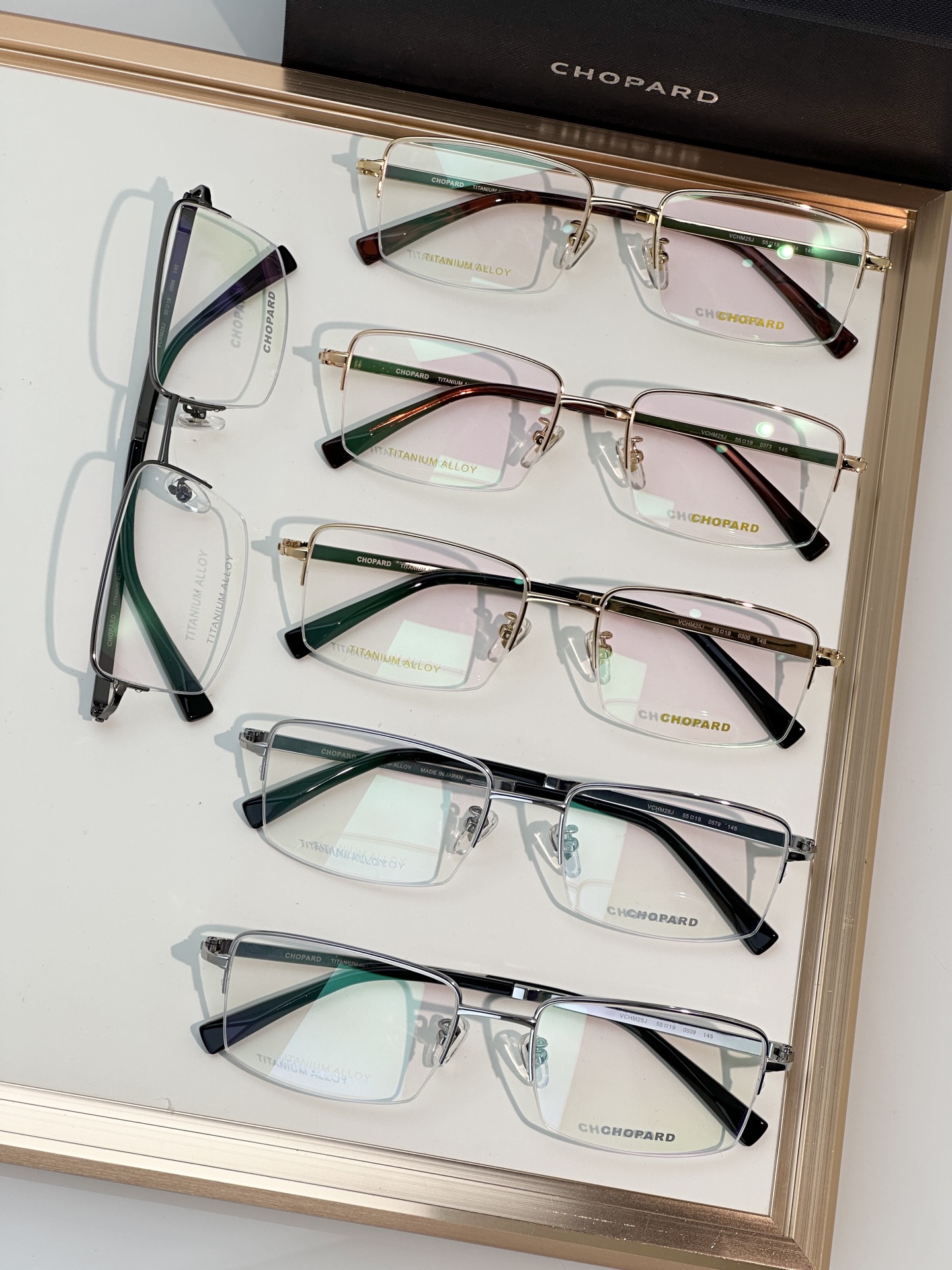 Designer Sunglasses VCHM25J