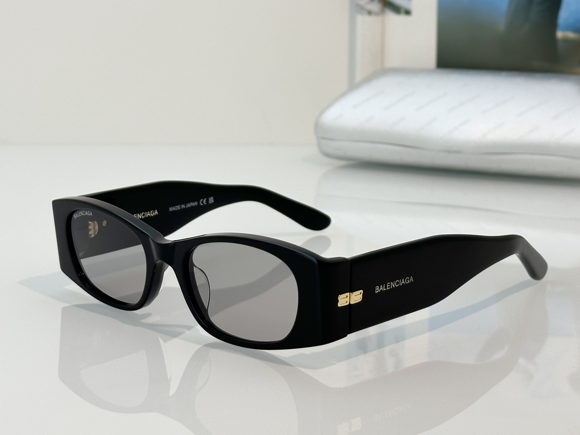 Designer Sunglasses BB7158S