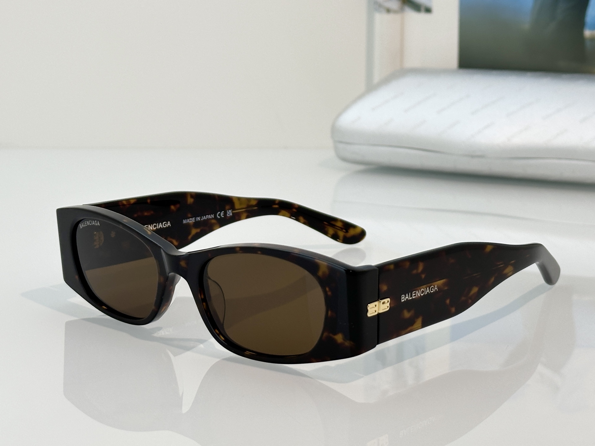 Designer Sunglasses BB7158S