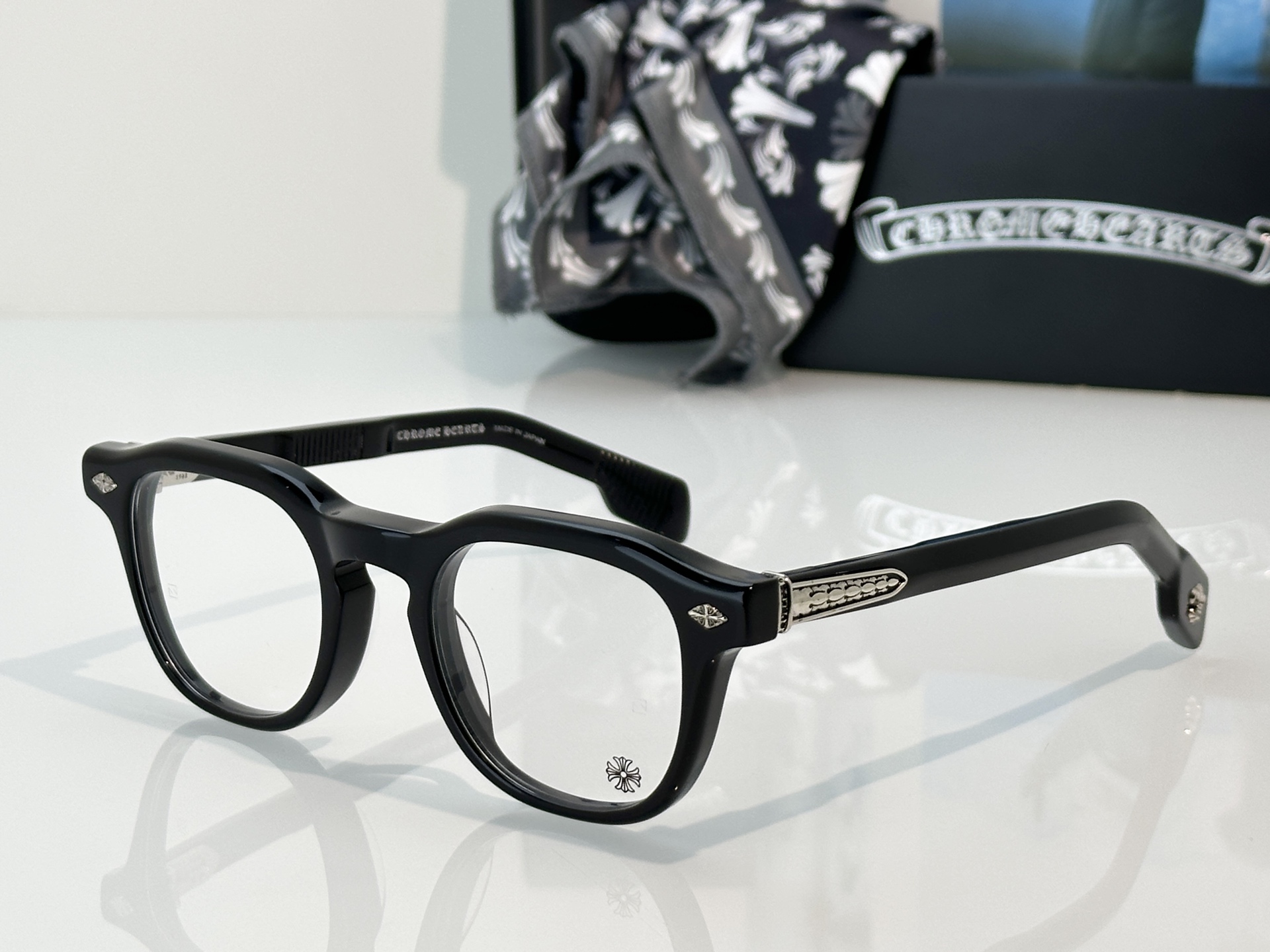 Designer Sunglasses CHIRP