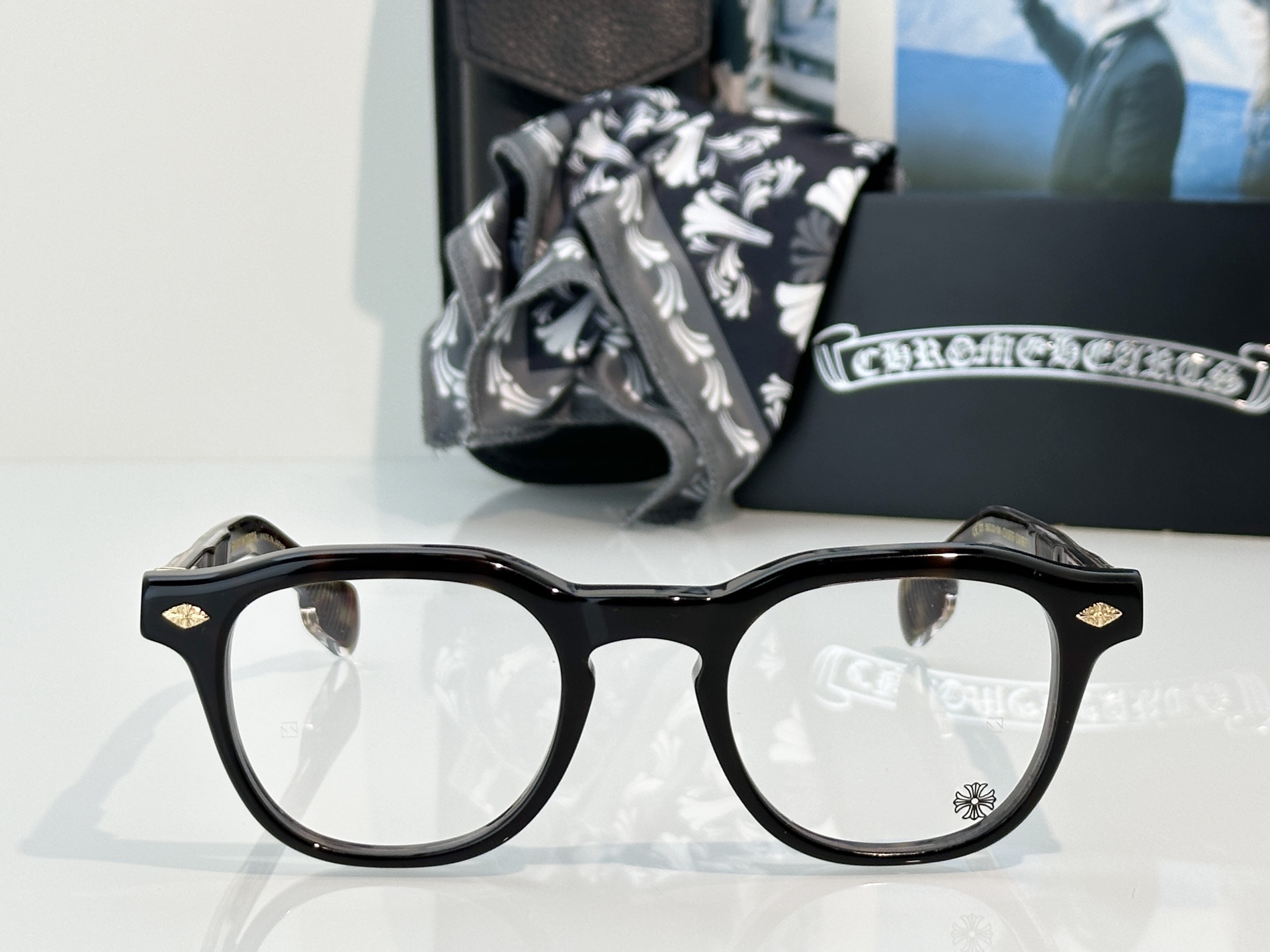 Designer Sunglasses CHIRP
