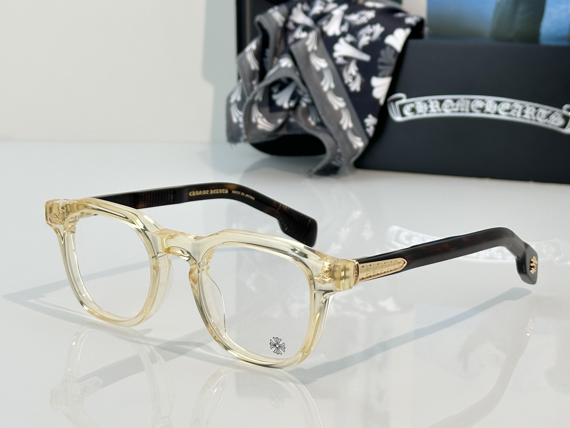 Designer Sunglasses CHIRP