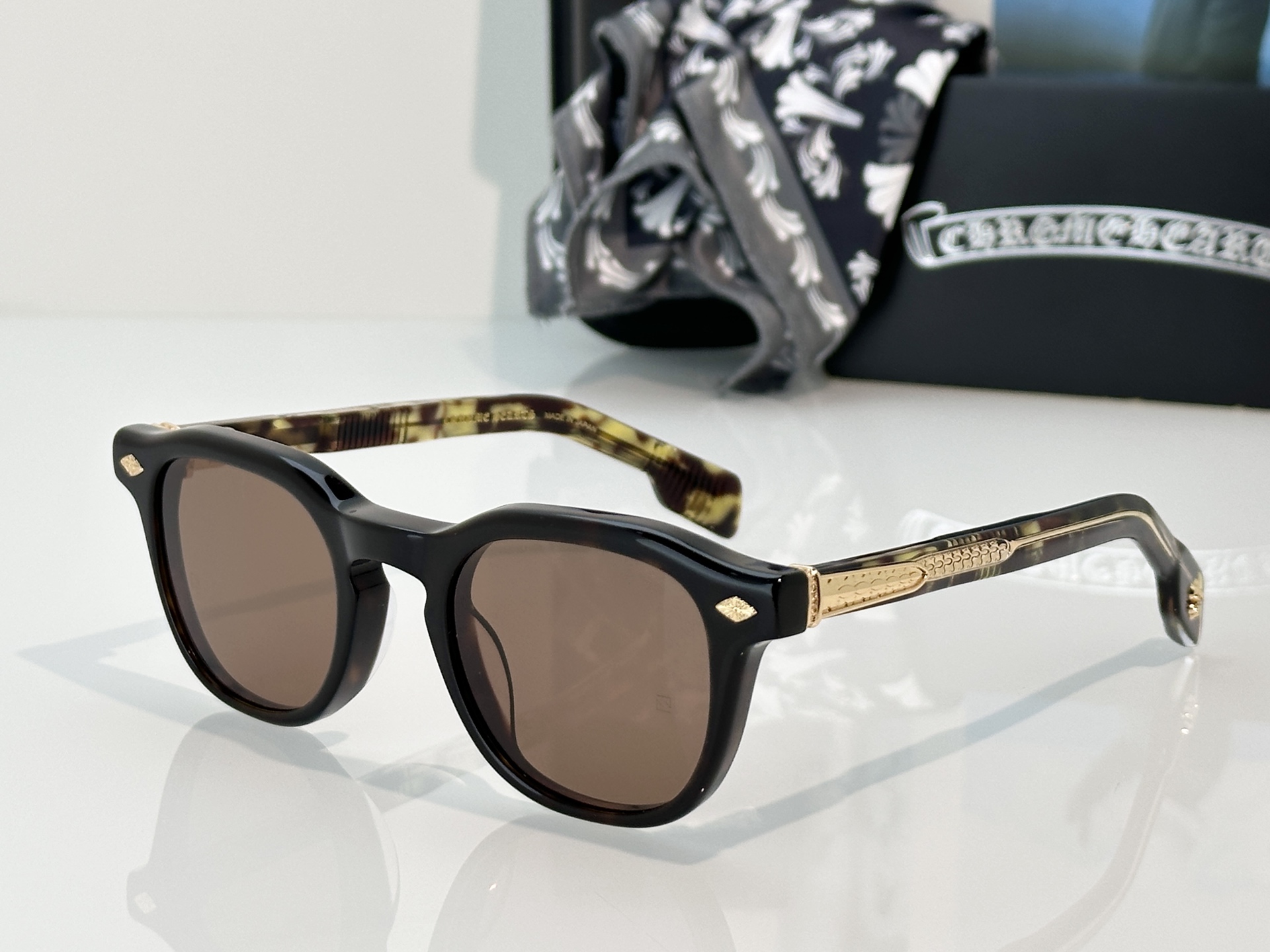 Designer Sunglasses CHIRP