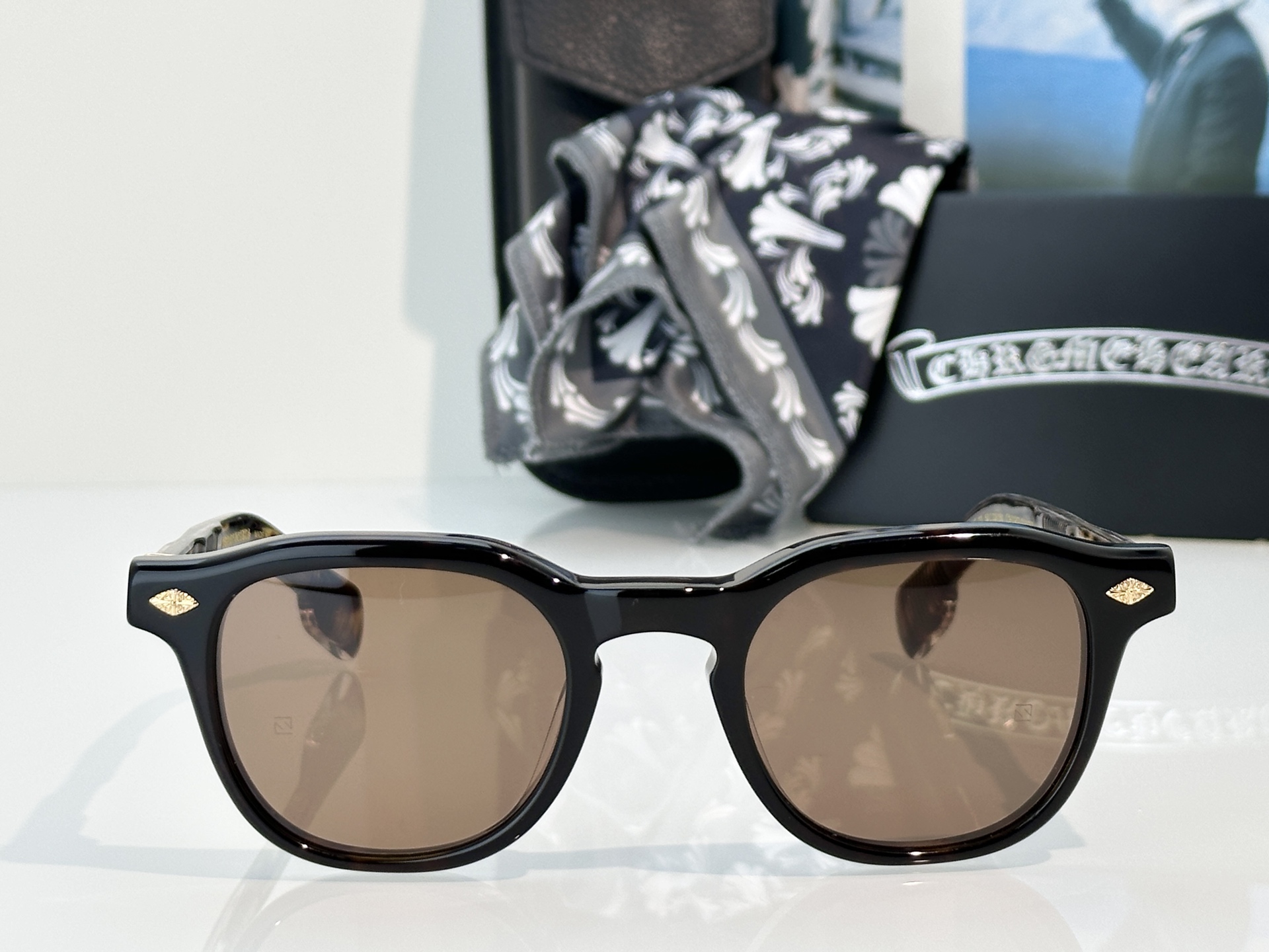 Designer Sunglasses CHIRP