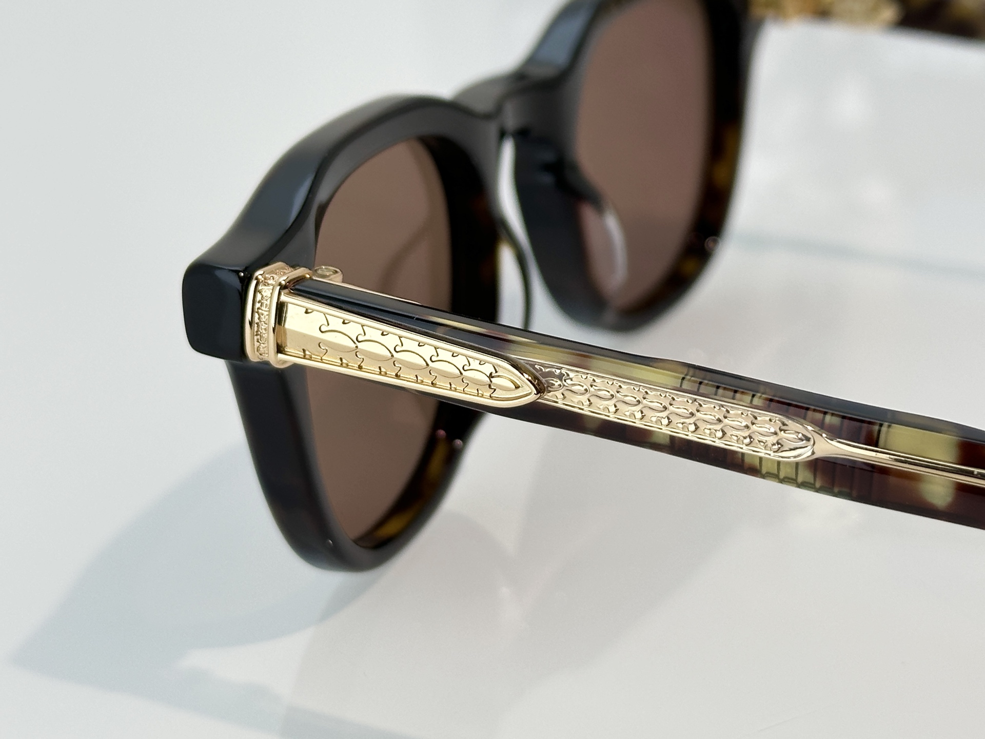 Designer Sunglasses CHIRP