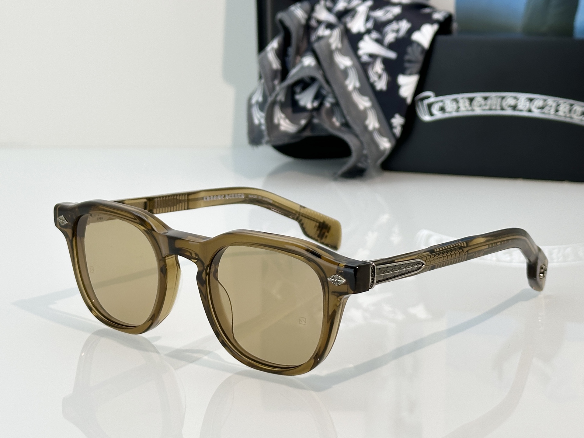 Designer Sunglasses CHIRP