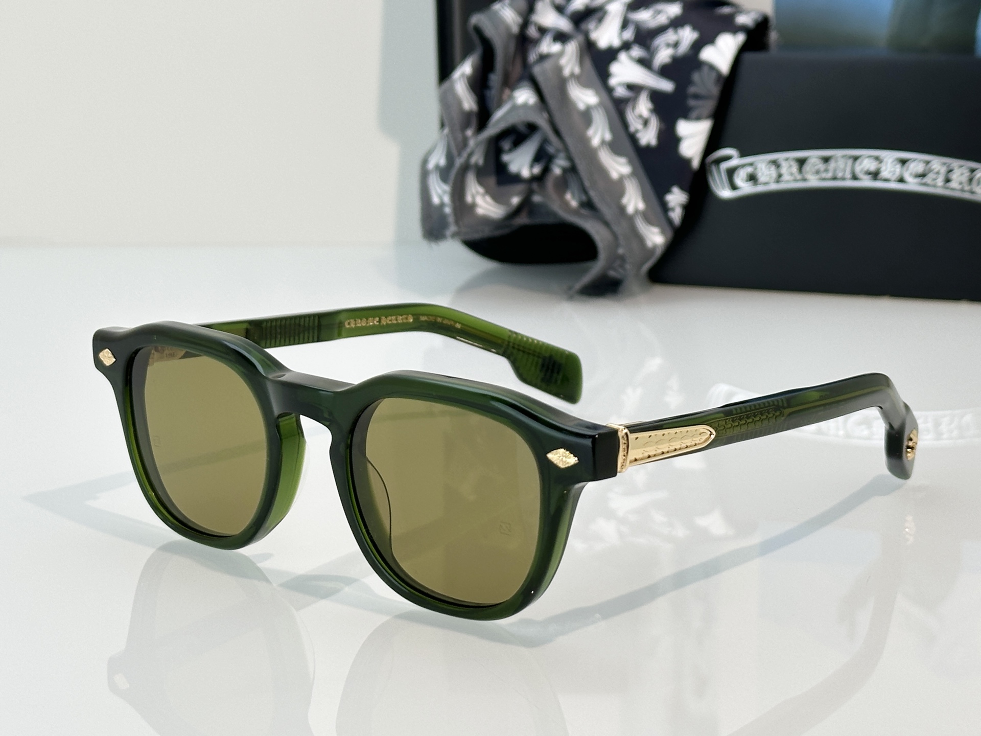 Designer Sunglasses CHIRP