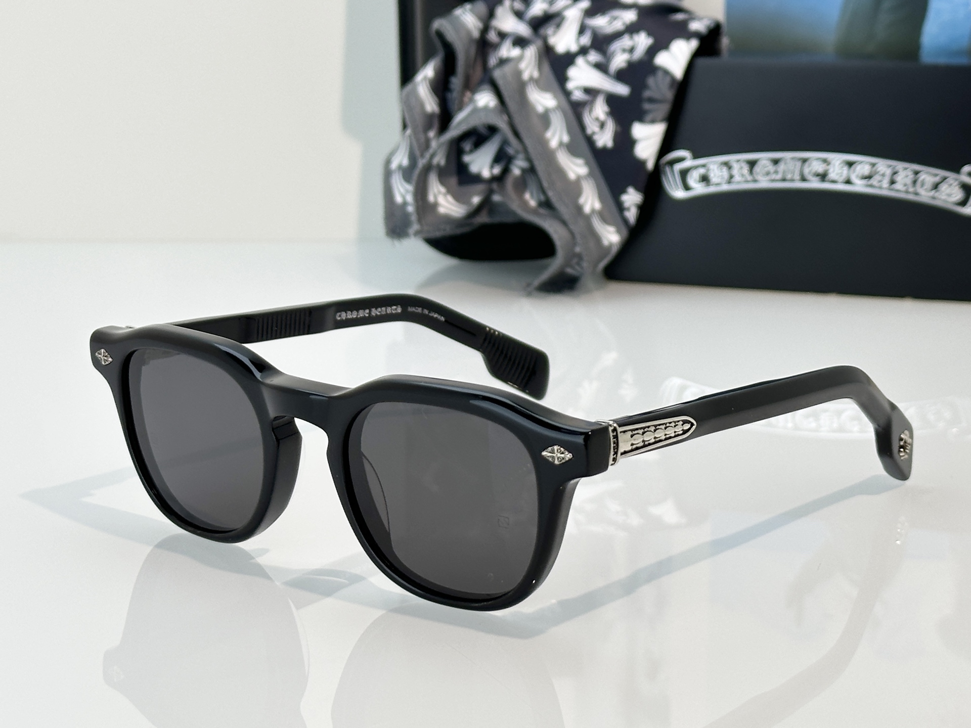 Designer Sunglasses CHIRP