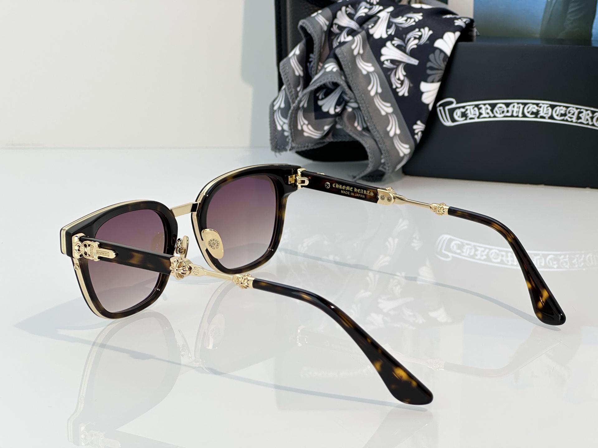 Designer Sunglasses DUCK