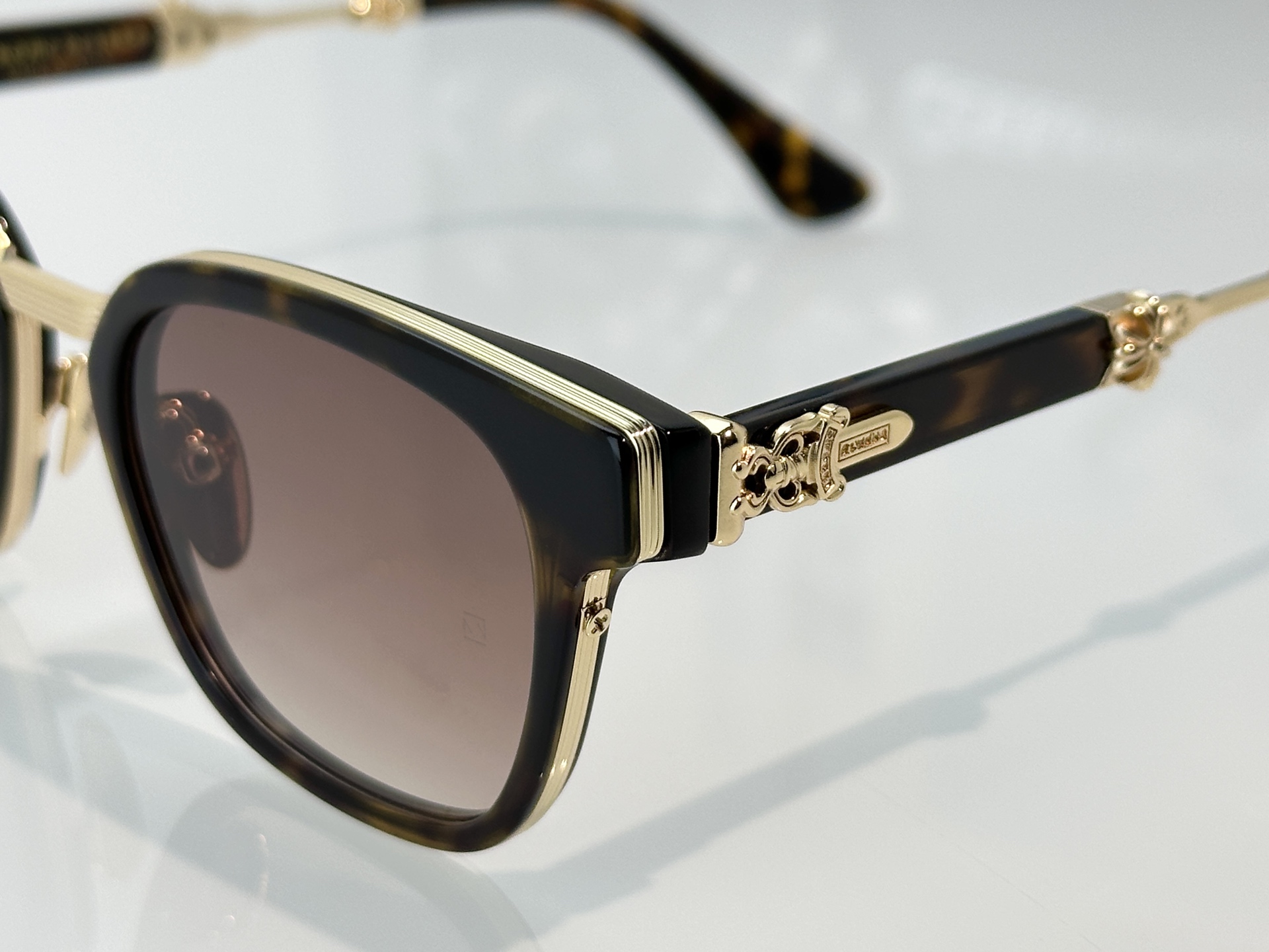 Designer Sunglasses DUCK
