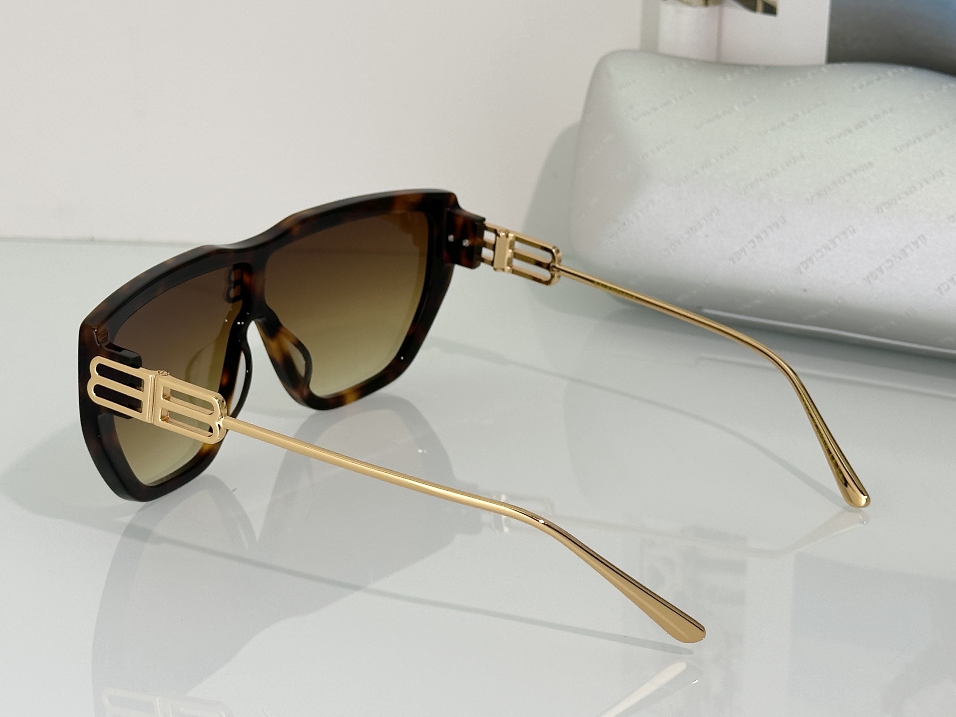 Balenciaga Sunglasses BB2272