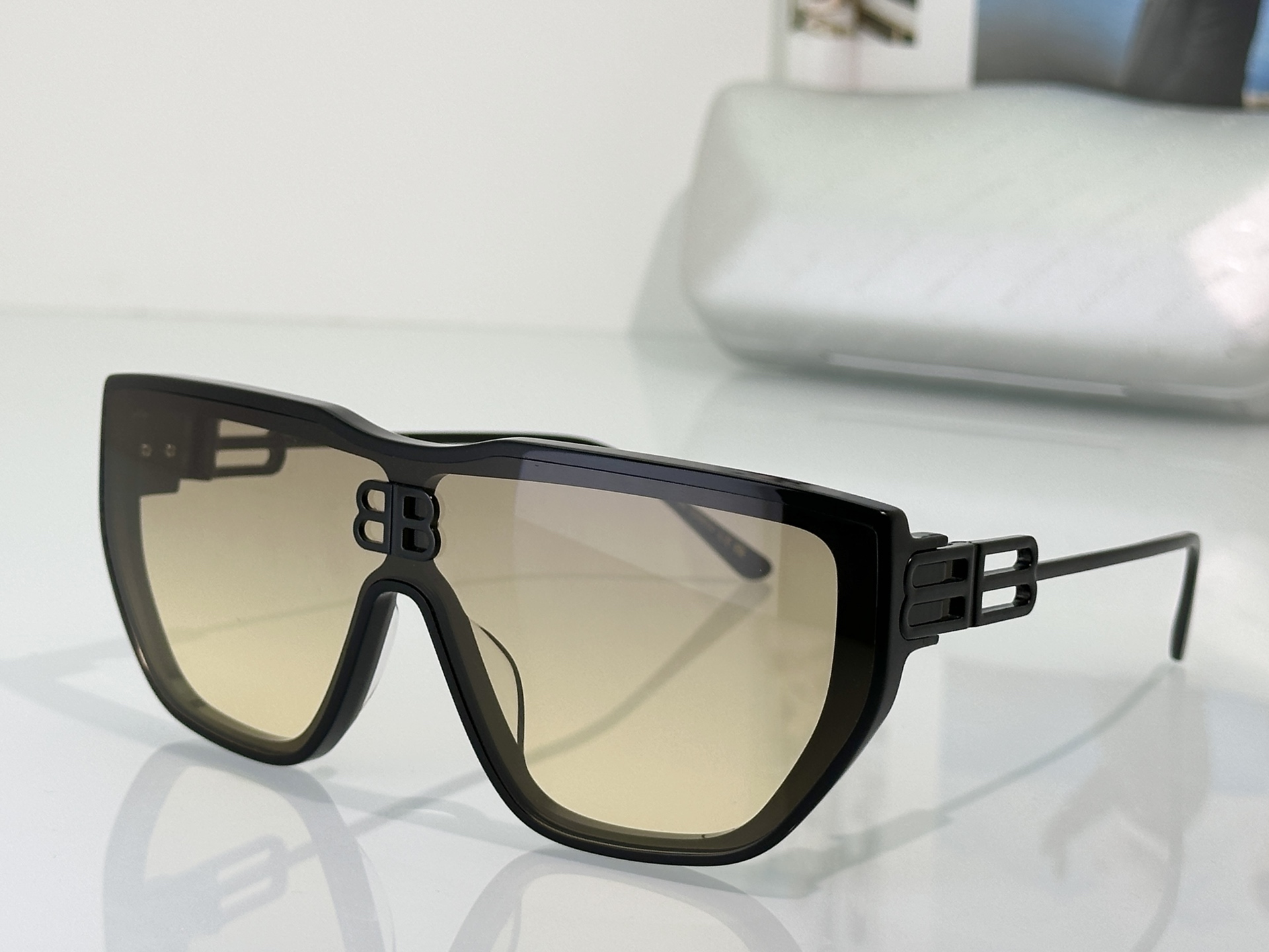 Balenciaga Sunglasses BB2272