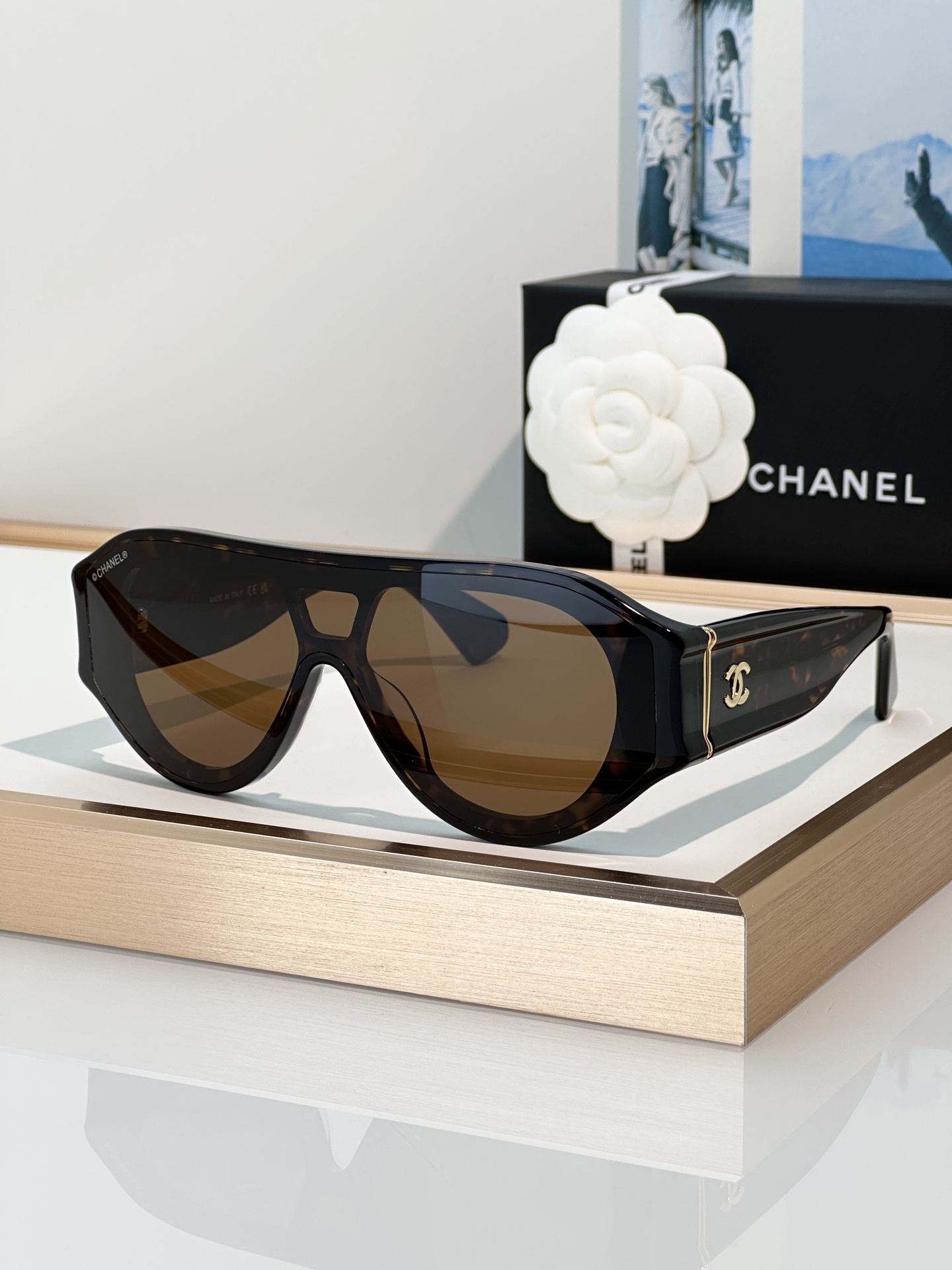 Chanel Sunglasses 5568