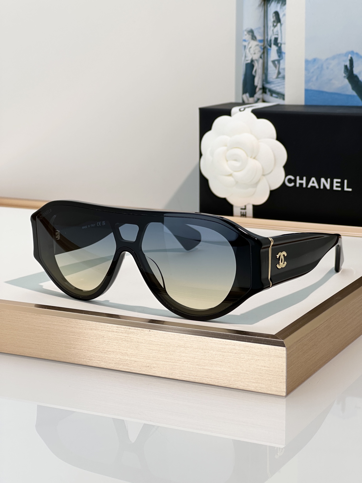 Chanel Sunglasses 5568