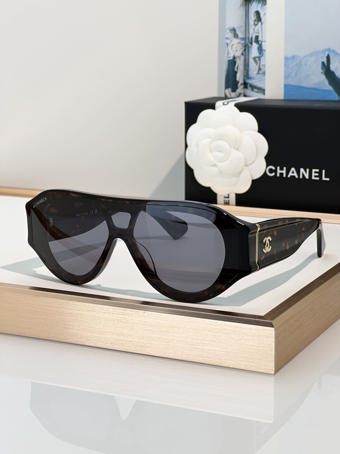 Chanel Sunglasses 5568