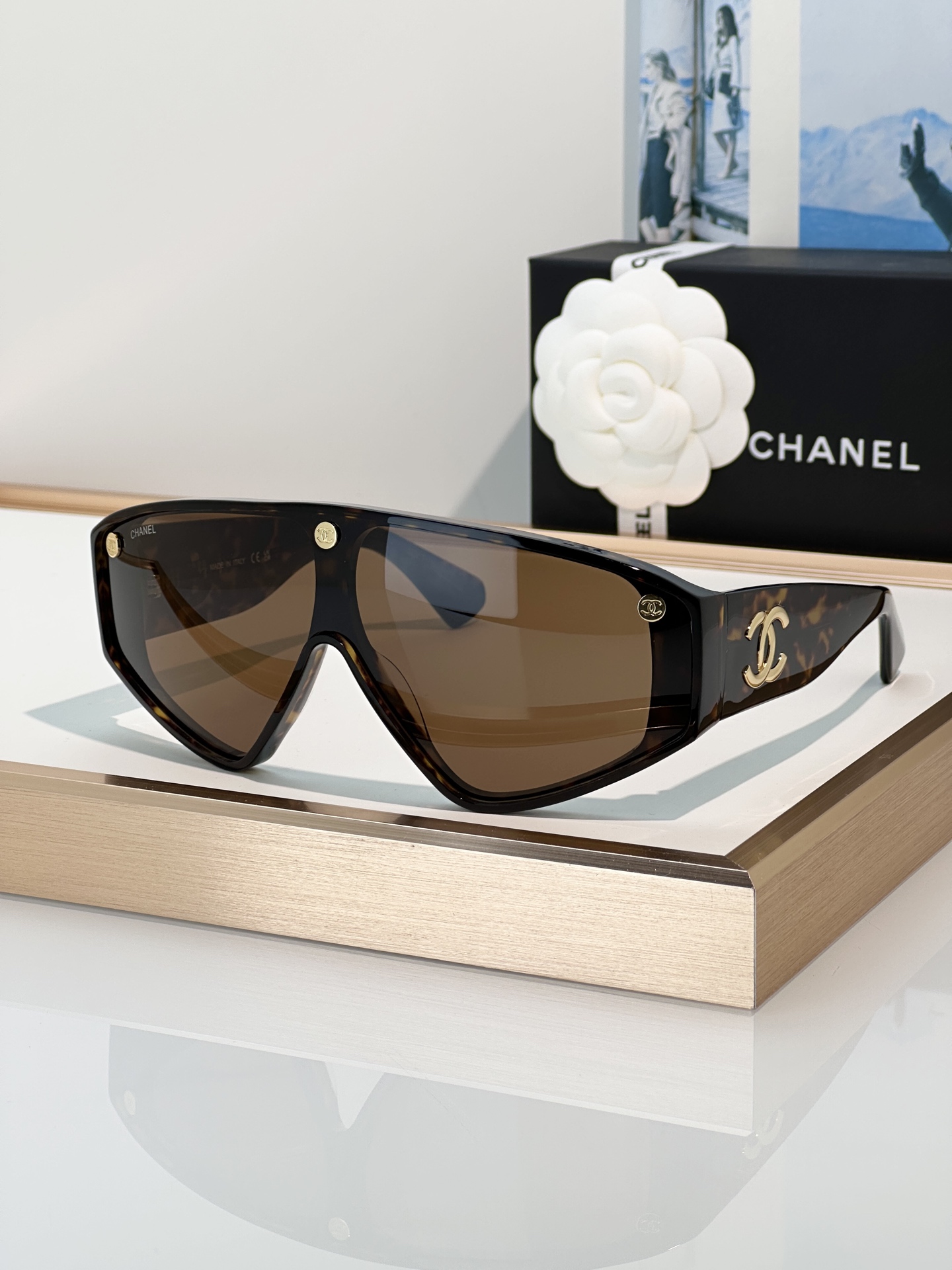 Chanel Sunglasses 9205