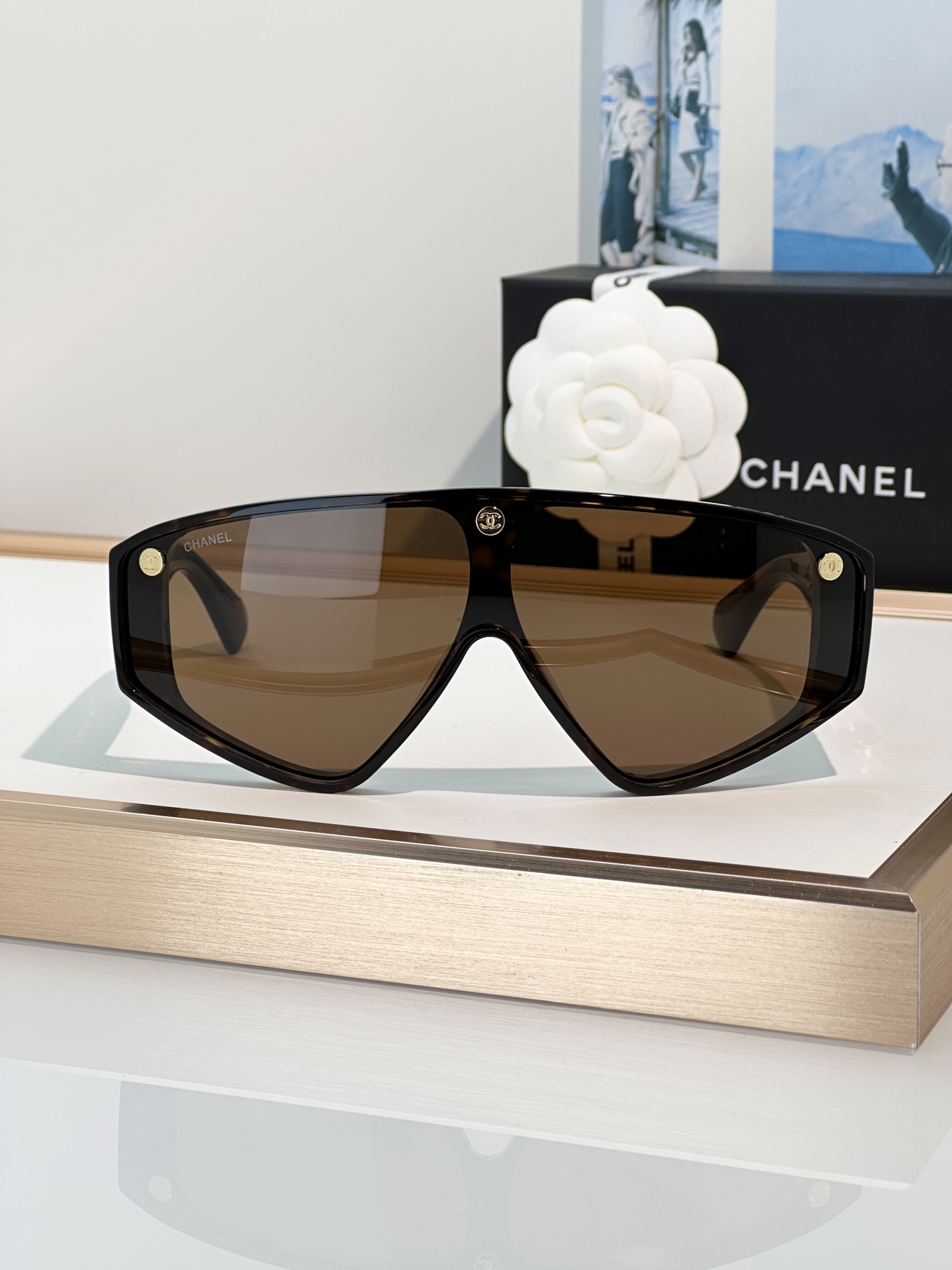 Chanel Sunglasses 9205
