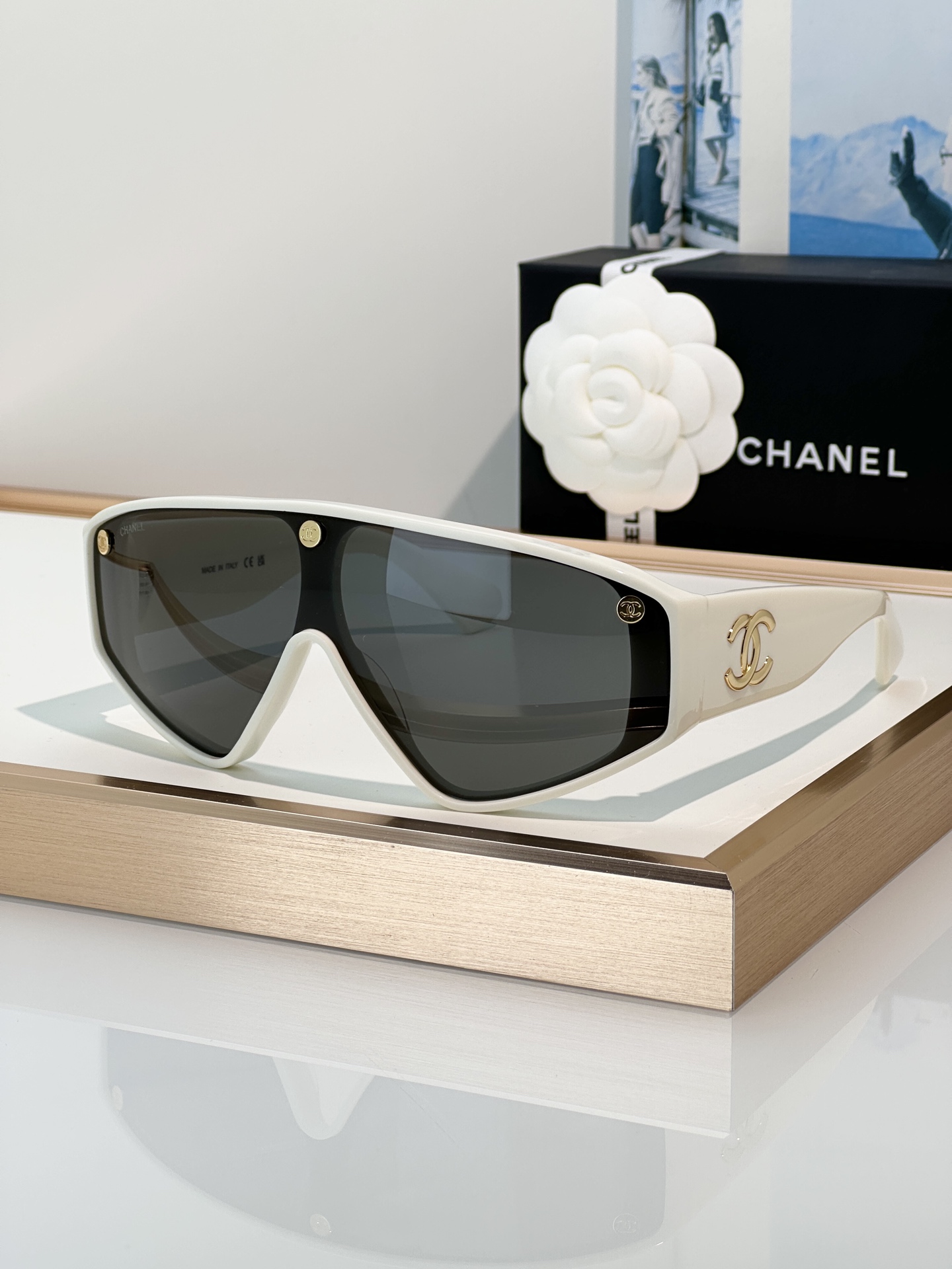 Chanel Sunglasses 9205