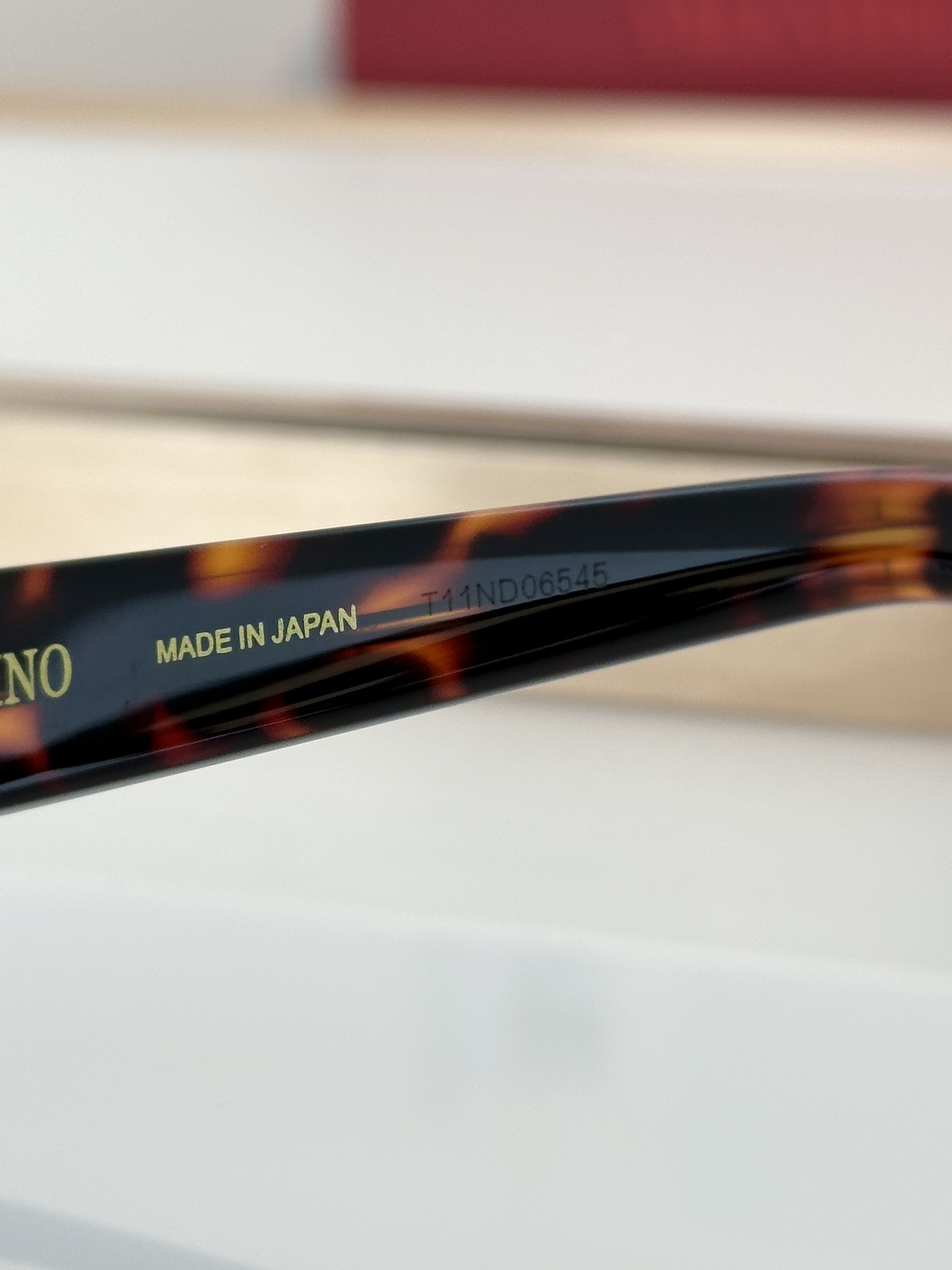 Designer Sunglasses VG0016S