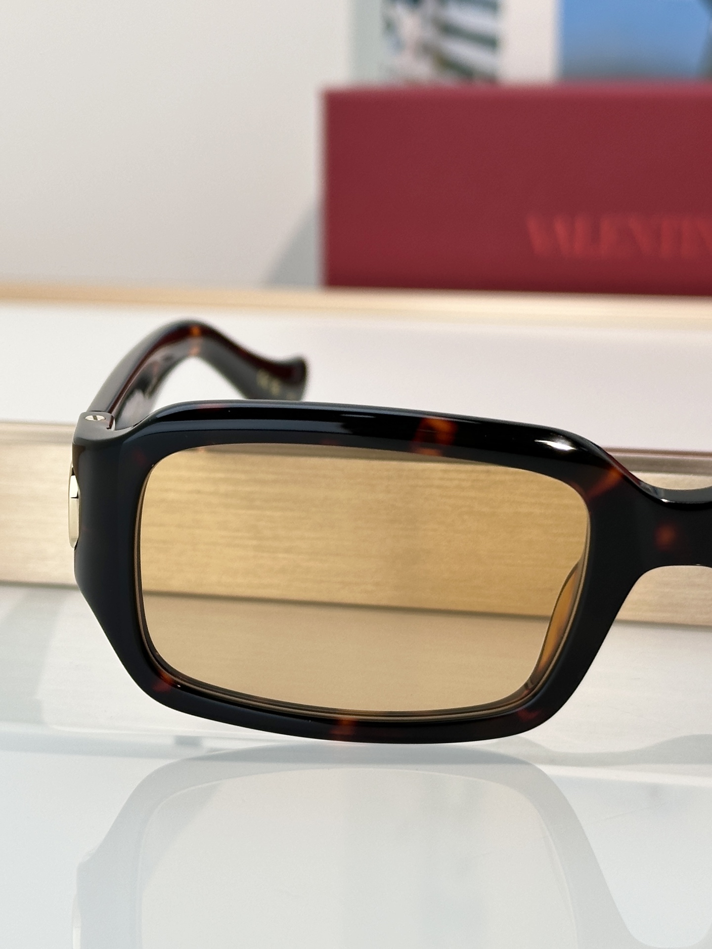 Designer Sunglasses VG0016S