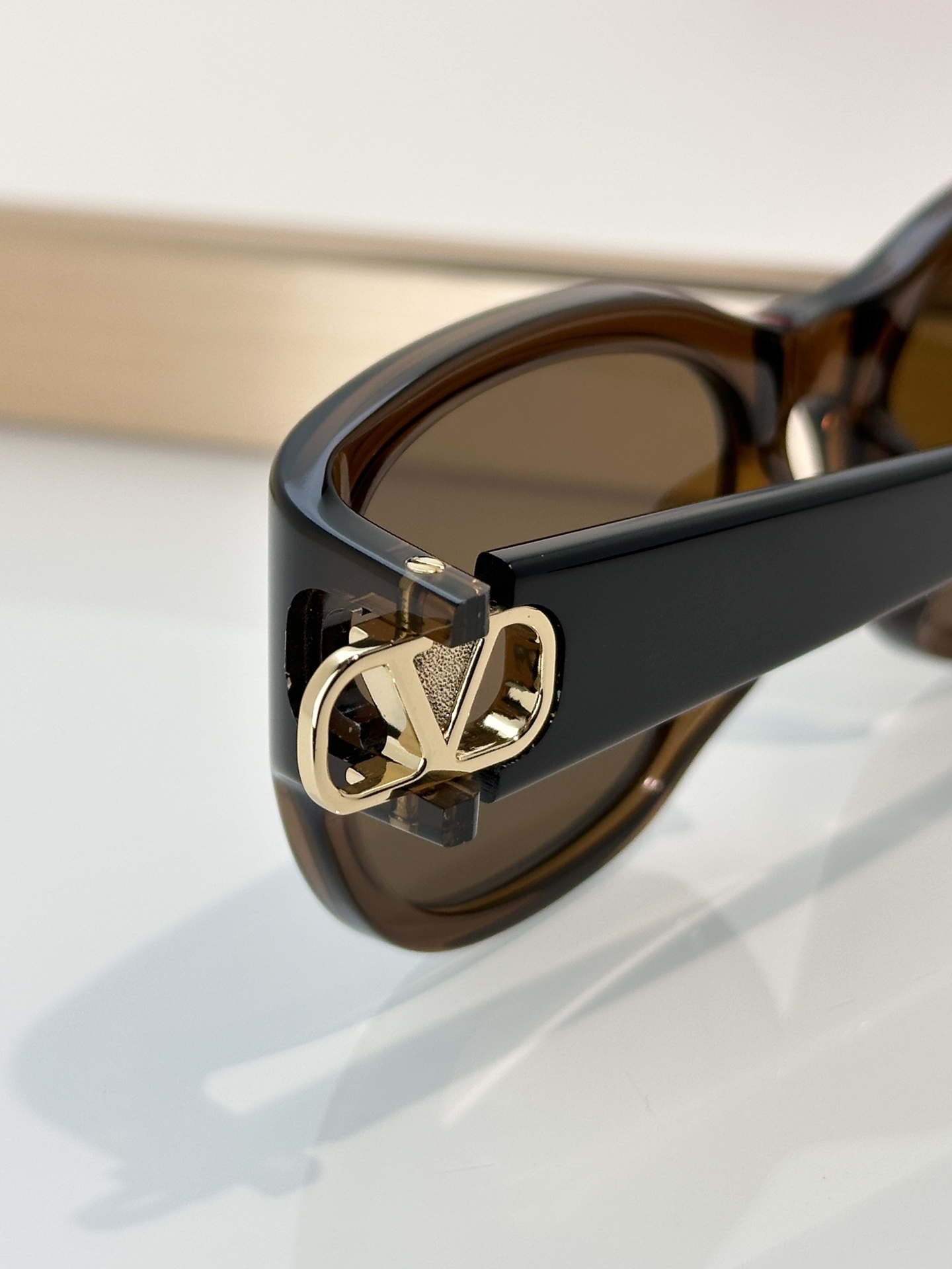 Designer Sunglasses VG0039SK