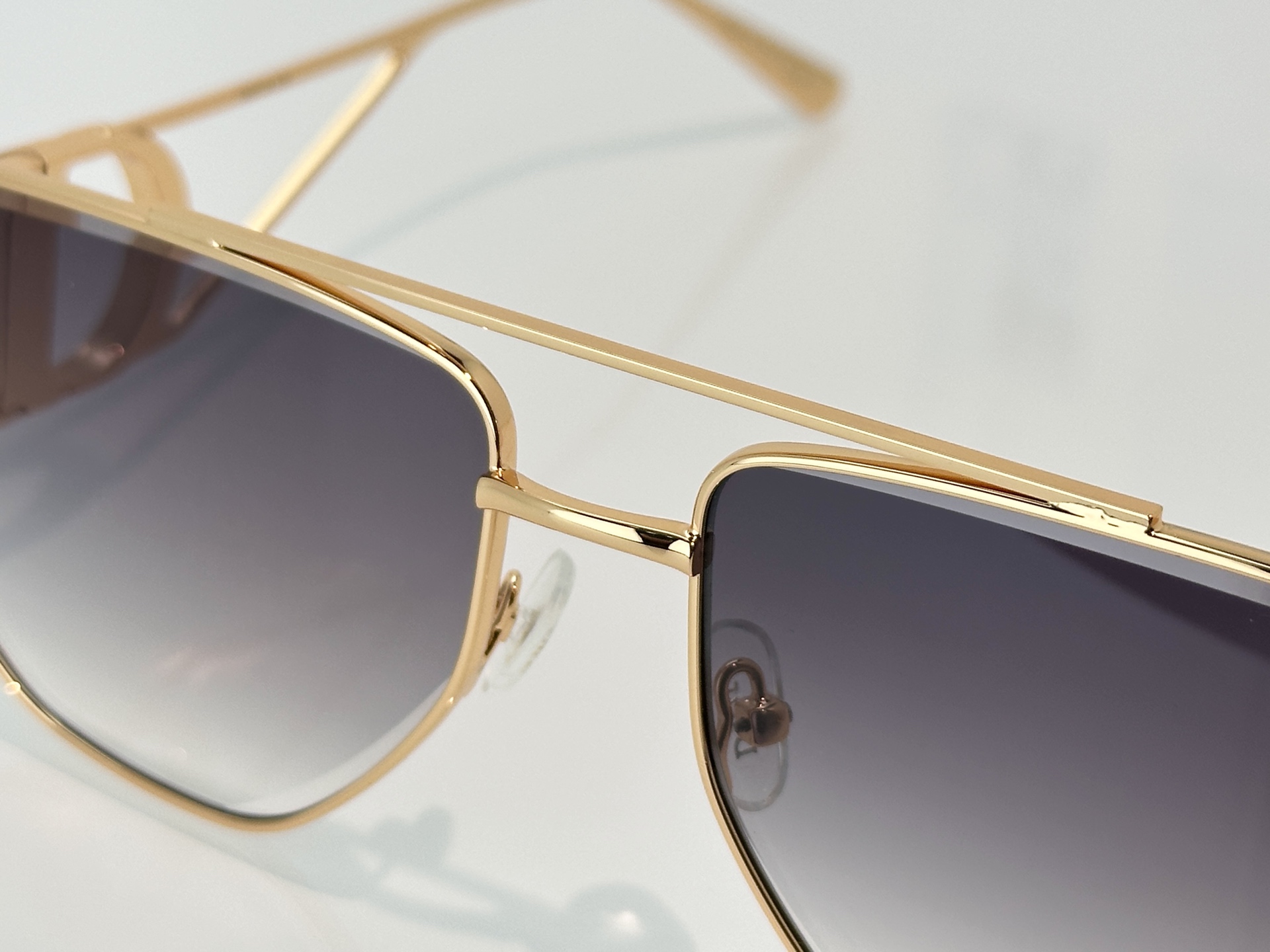 Designer Sunglasses DSGTA42UCR