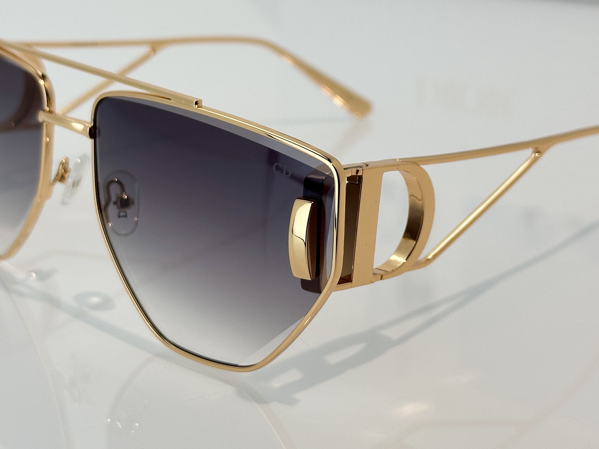 Designer Sunglasses DSGTA42UCR