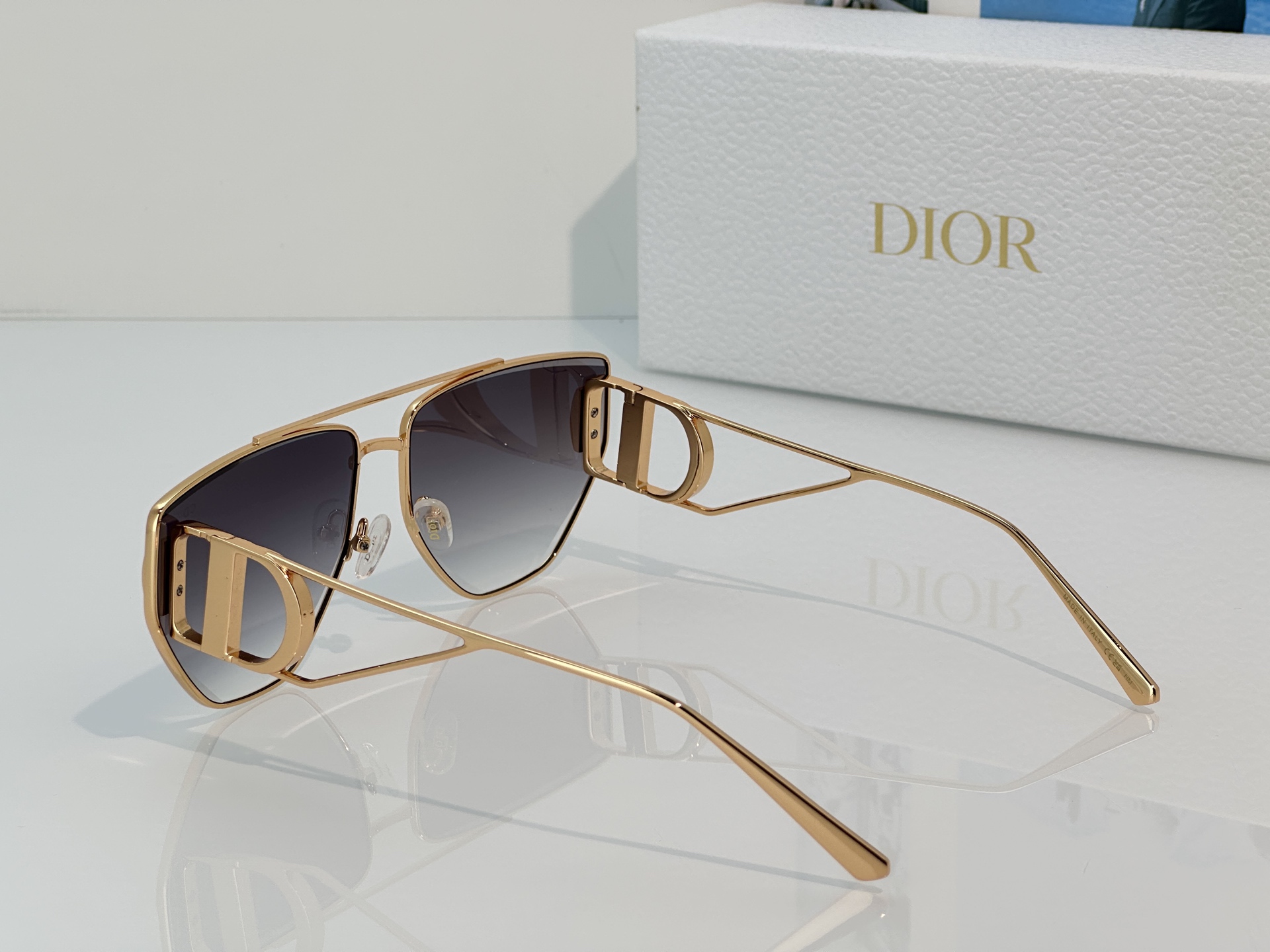 Designer Sunglasses DSGTA42UCR