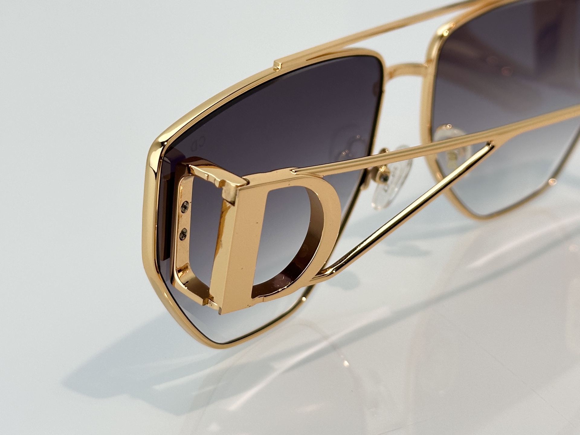 Designer Sunglasses DSGTA42UCR