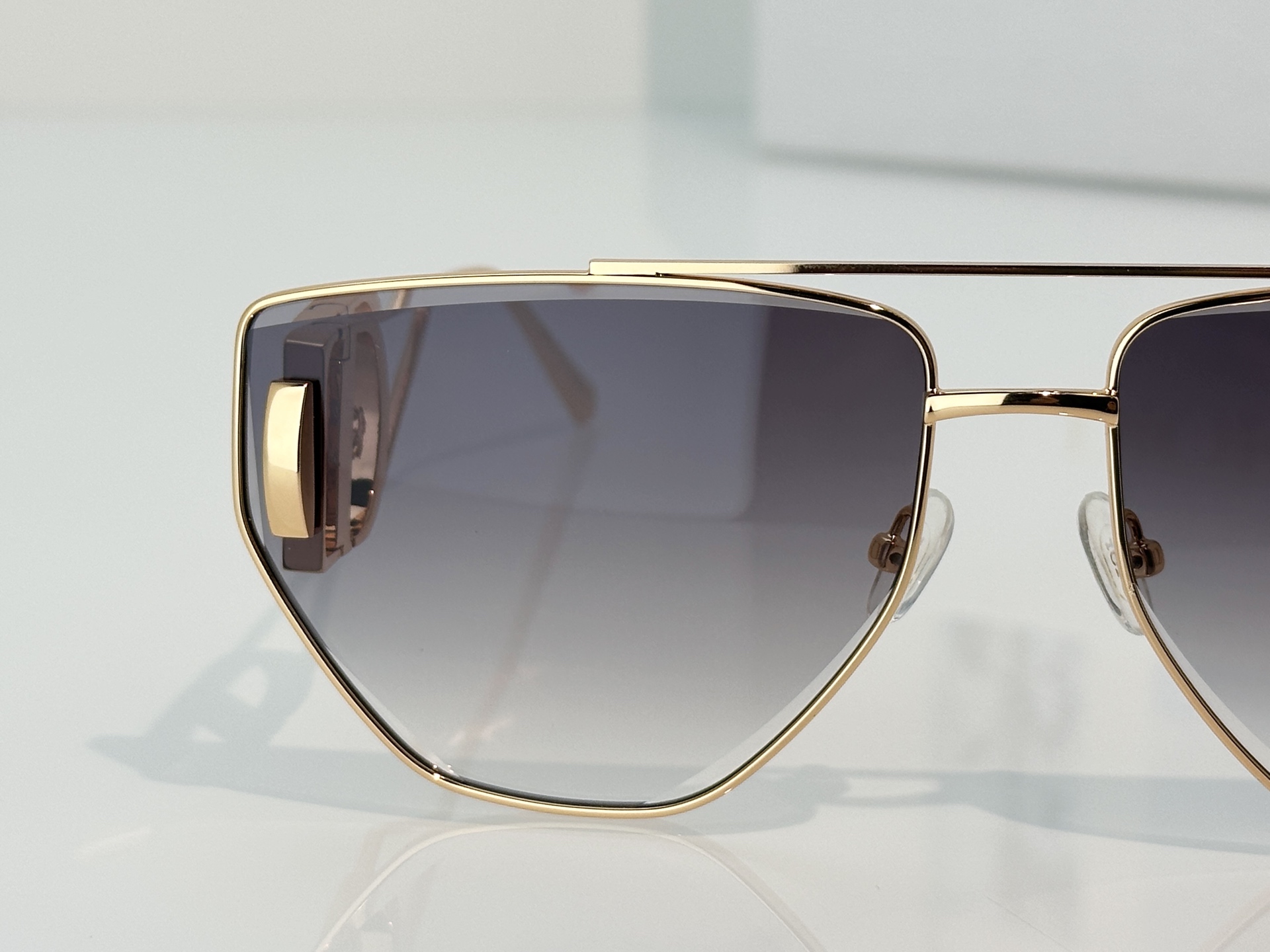 Designer Sunglasses DSGTA42UCR