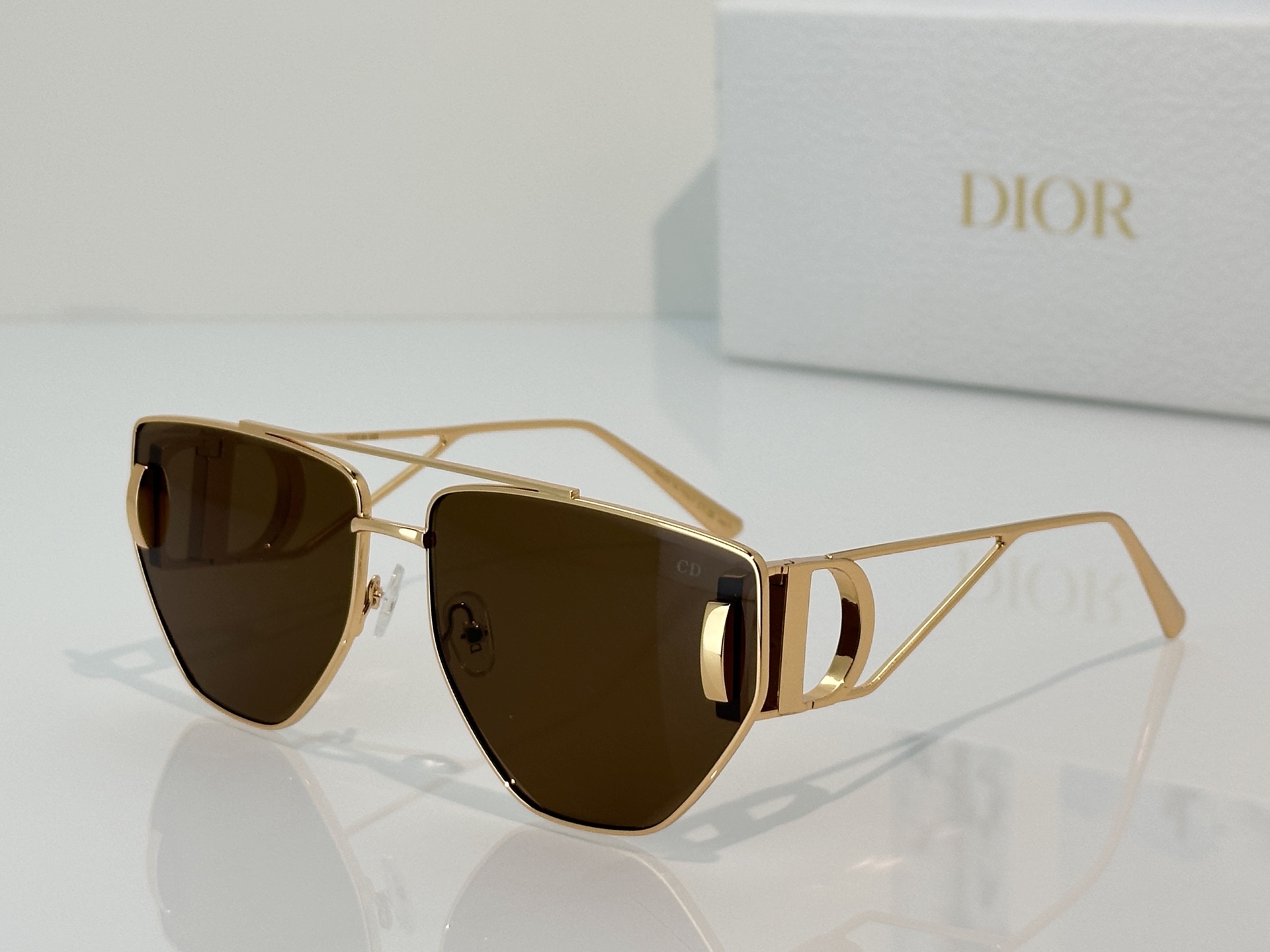Designer Sunglasses DSGTA42UCR