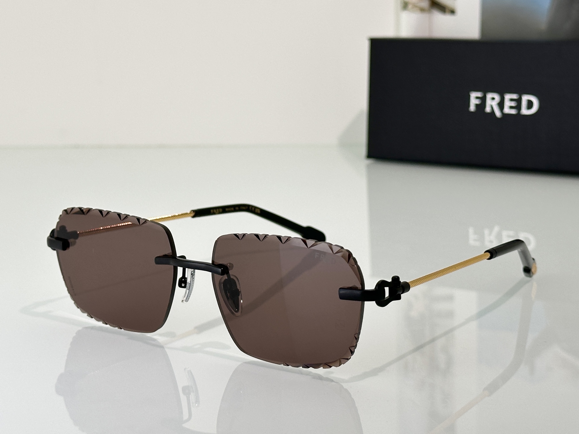 Designer Sunglasses FG5741SU