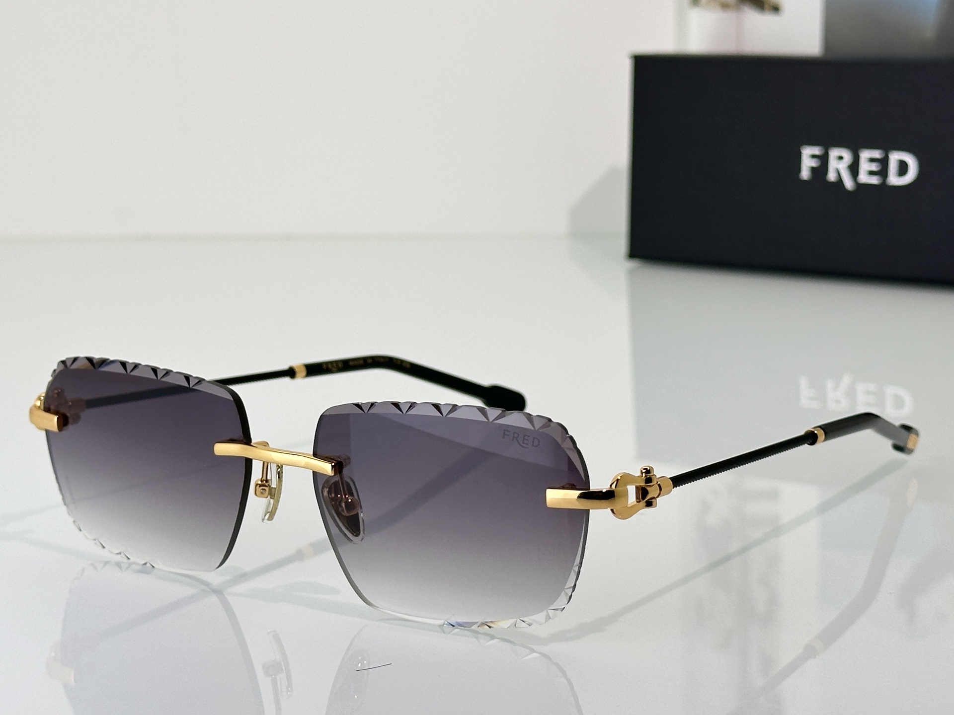 Designer Sunglasses FG5741SU