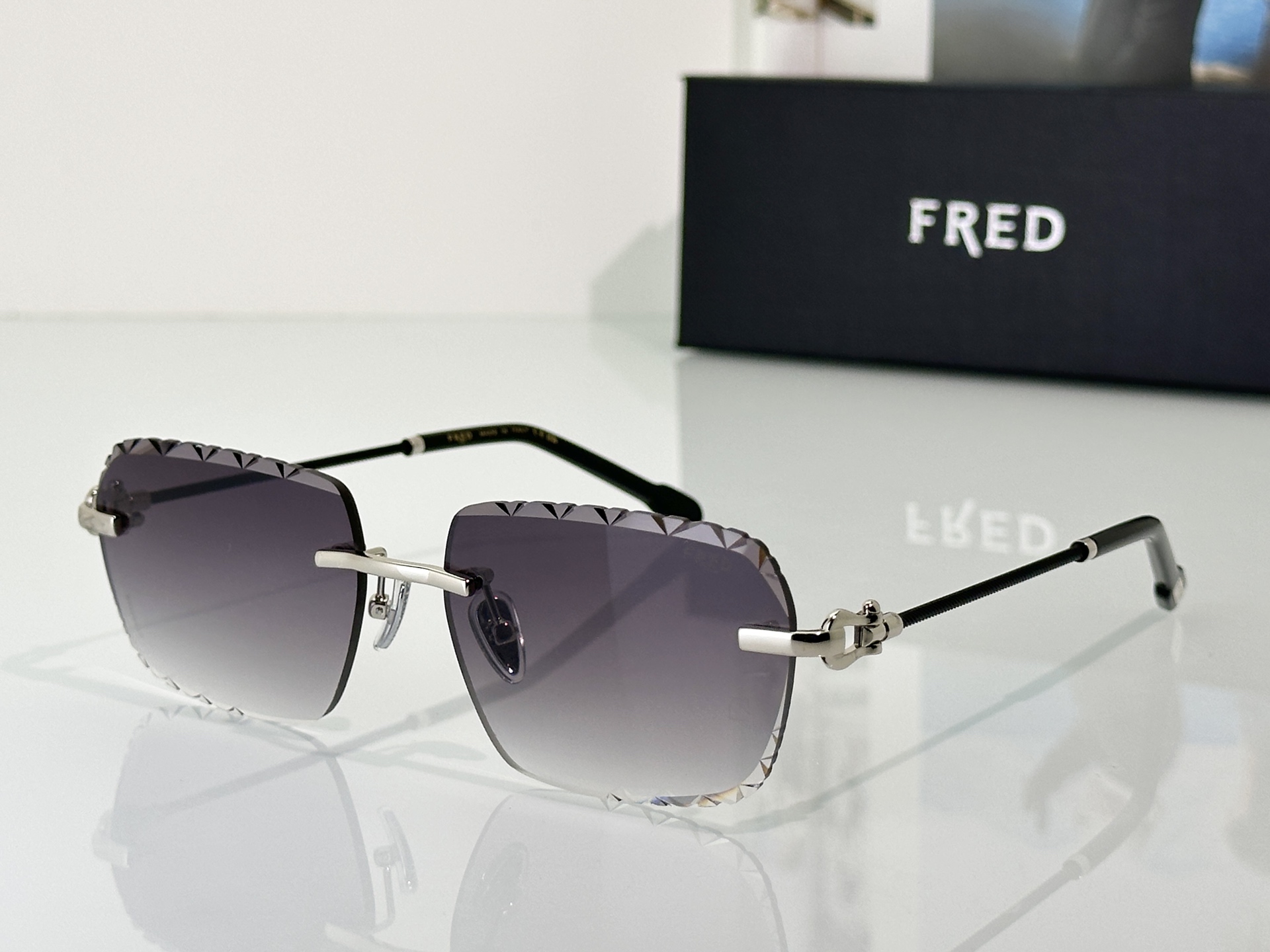 Designer Sunglasses FG5741SU