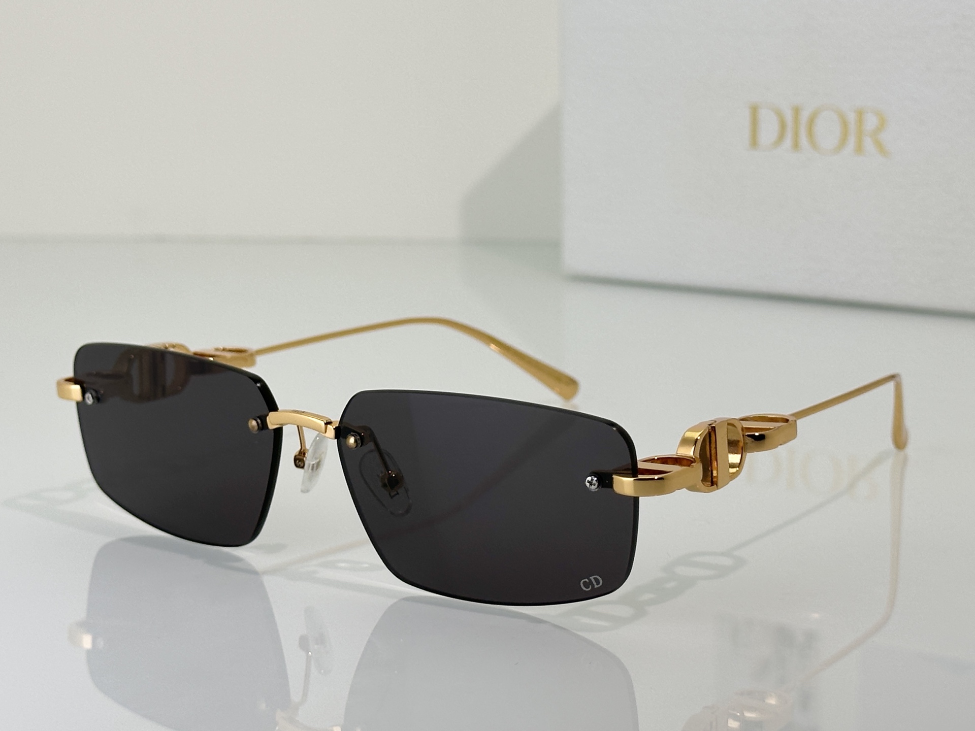 Designer Sunglasses S4U