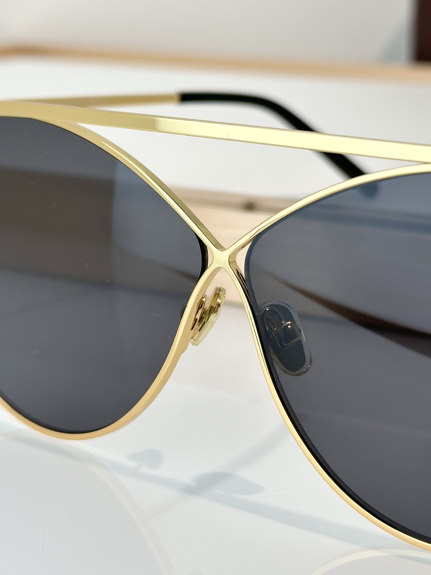 Designer Sunglasses TF0761
