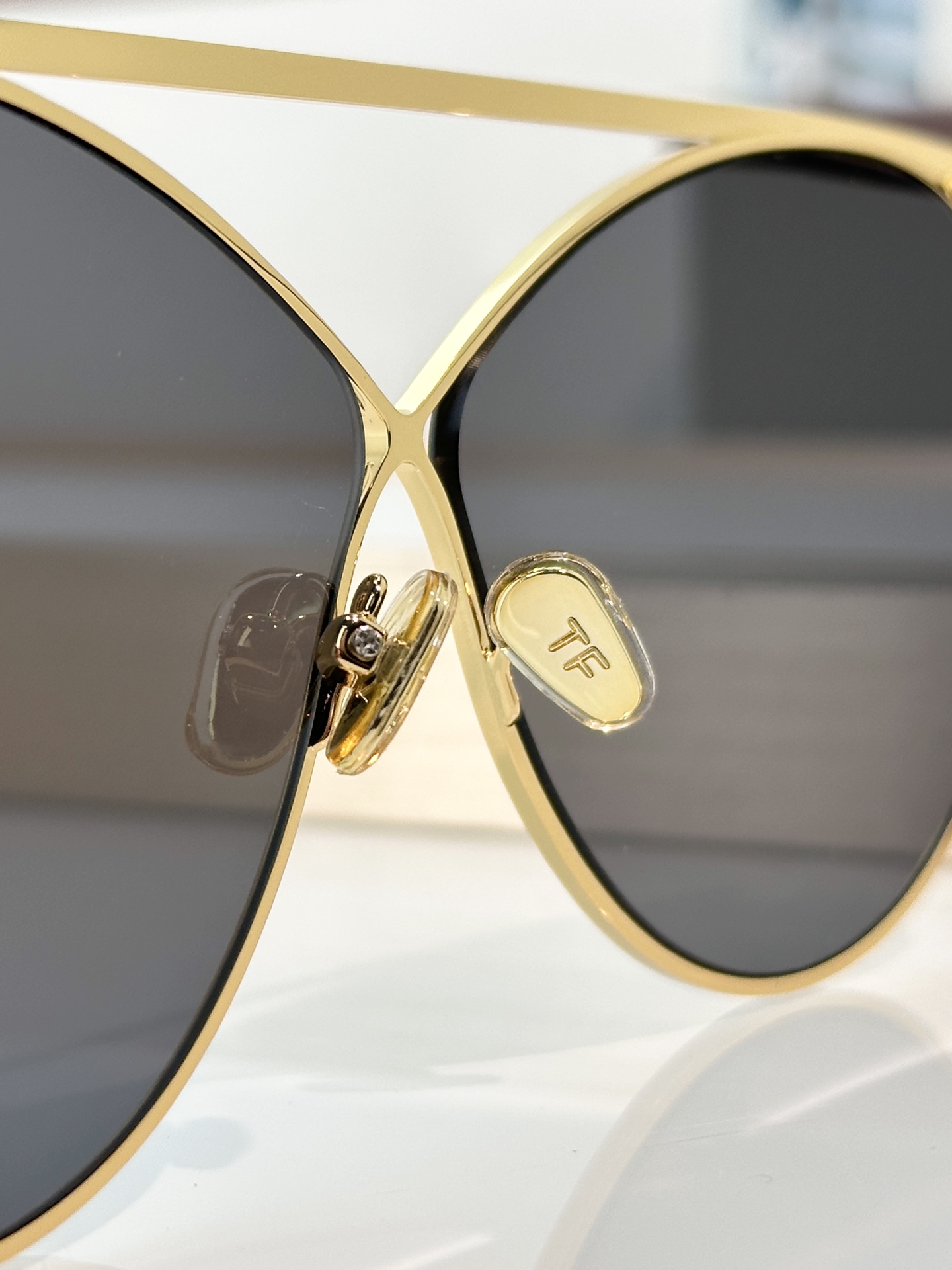 Designer Sunglasses TF0761
