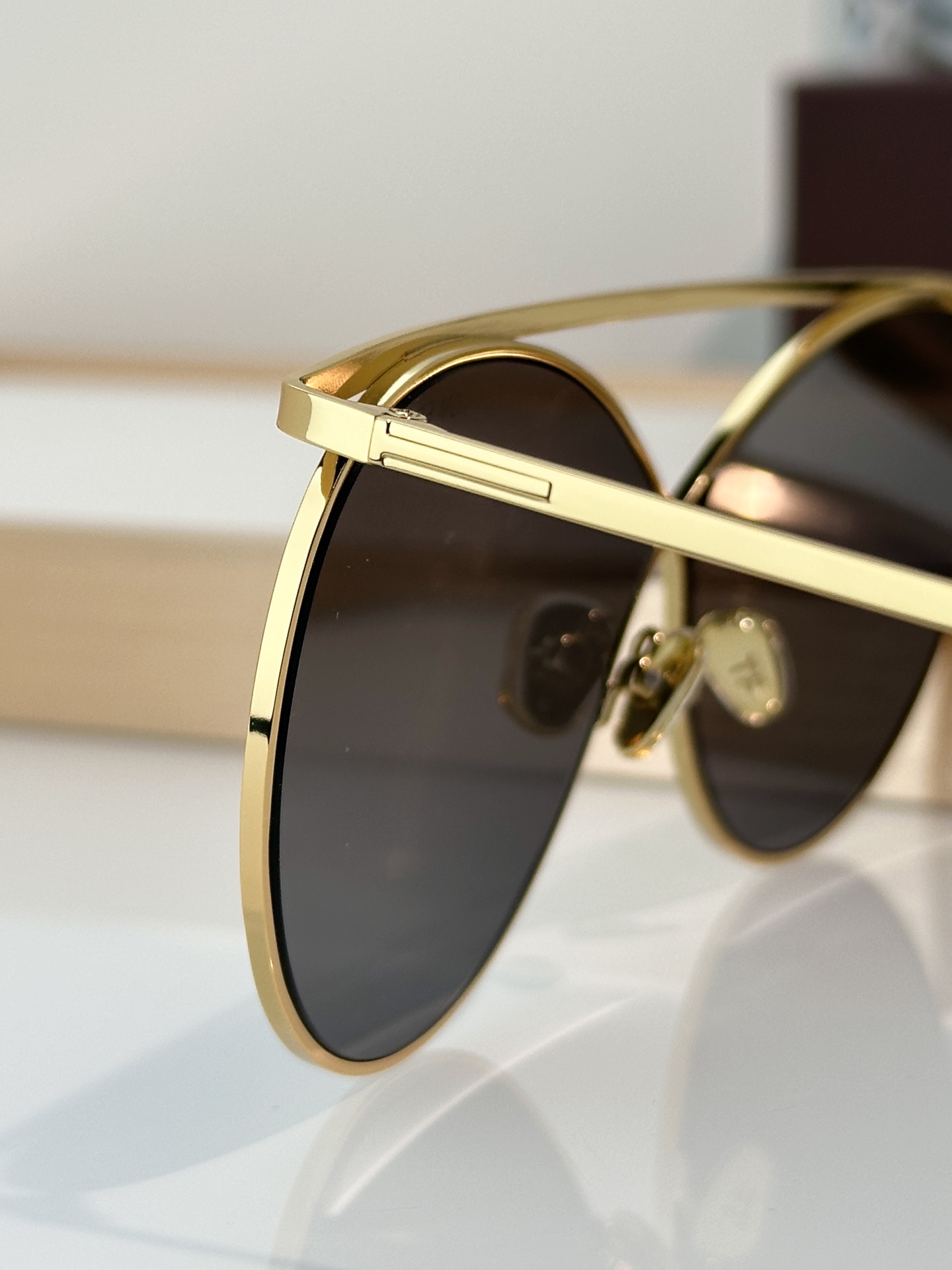 Designer Sunglasses TF0761