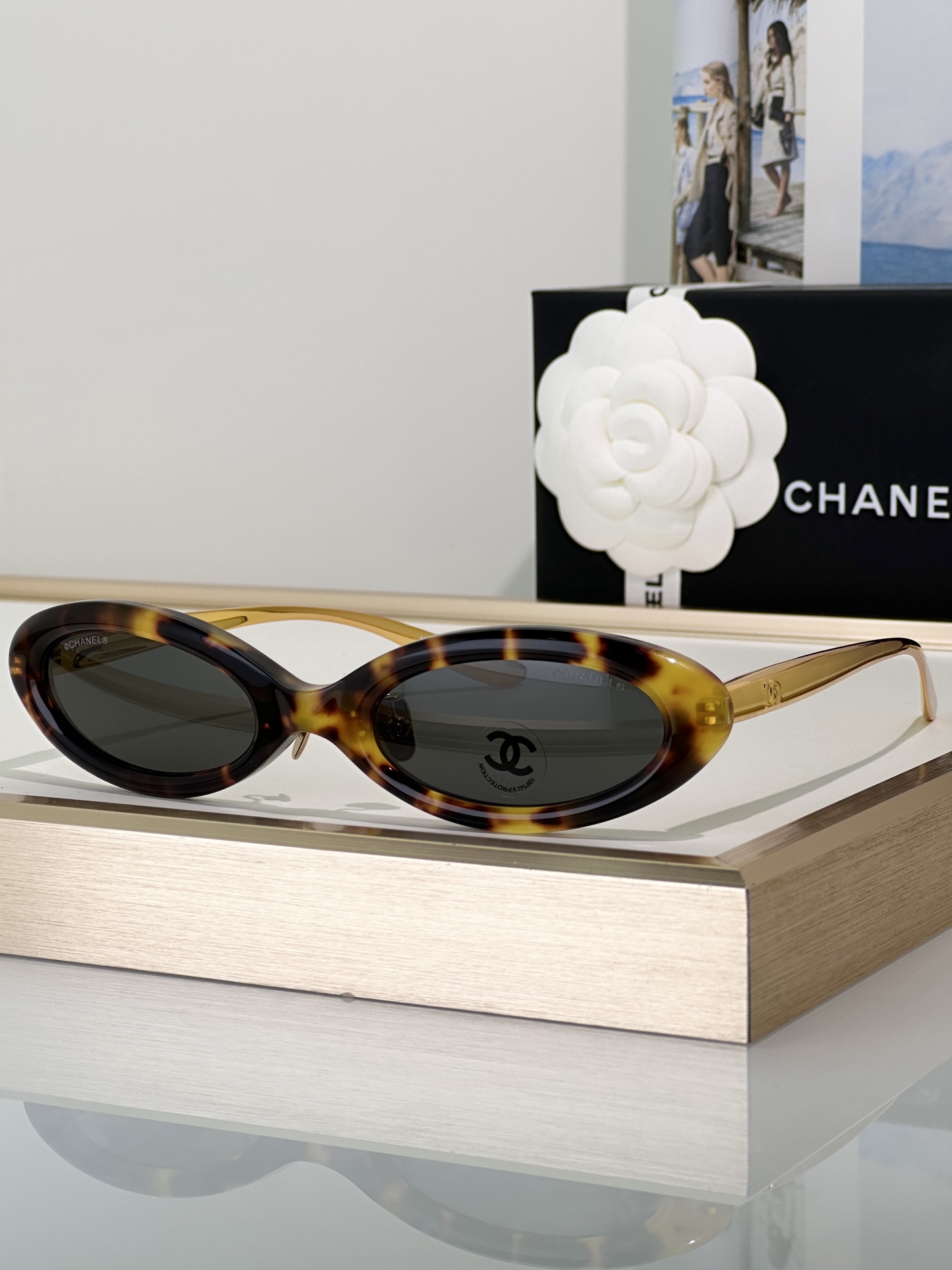 Chanel Sunglasses CH9209