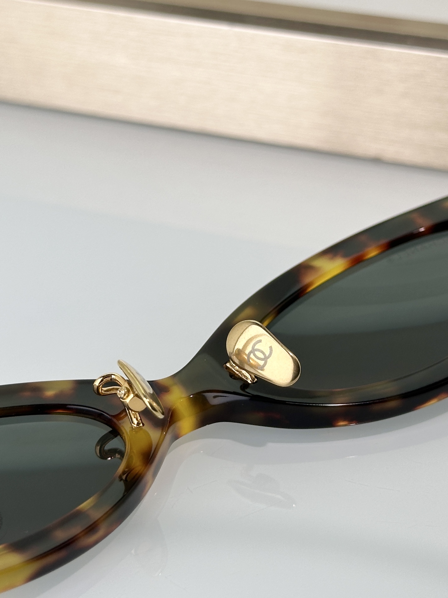 Chanel Sunglasses CH9209