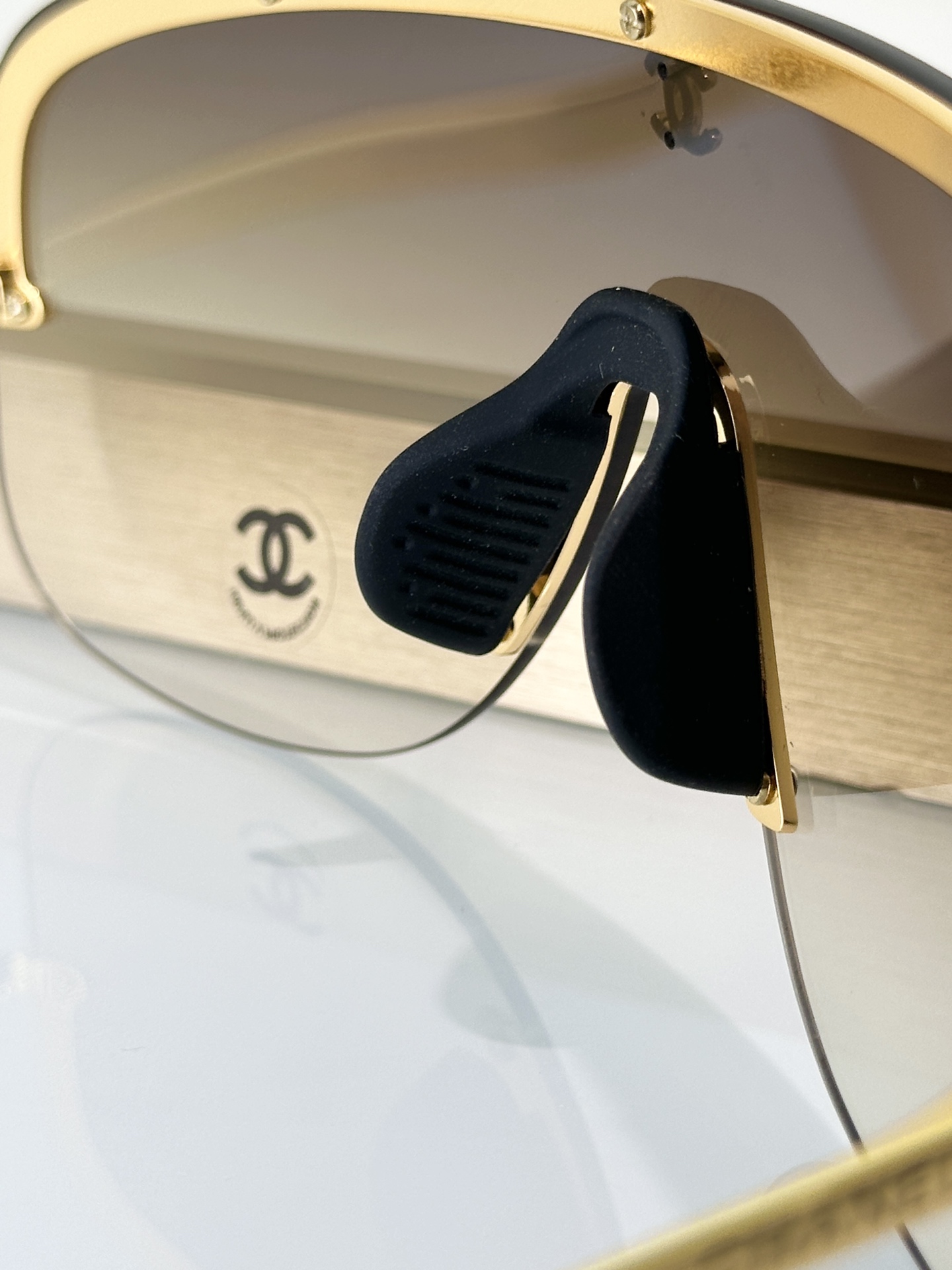 Chanel Sunglasses CH9590